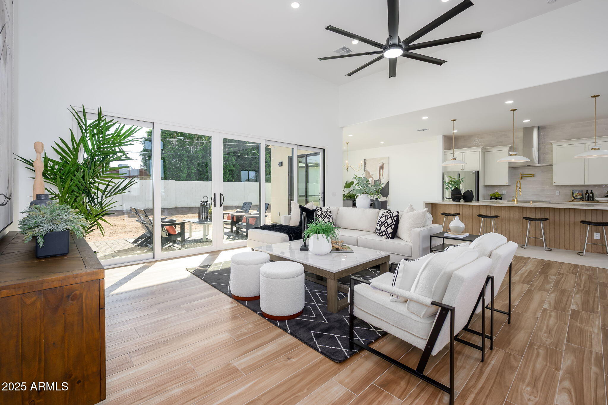 Mesa, Arizona, 85215, United States, 5 Bedrooms Bedrooms, ,6 BathroomsBathrooms,Residential,Active,2007302