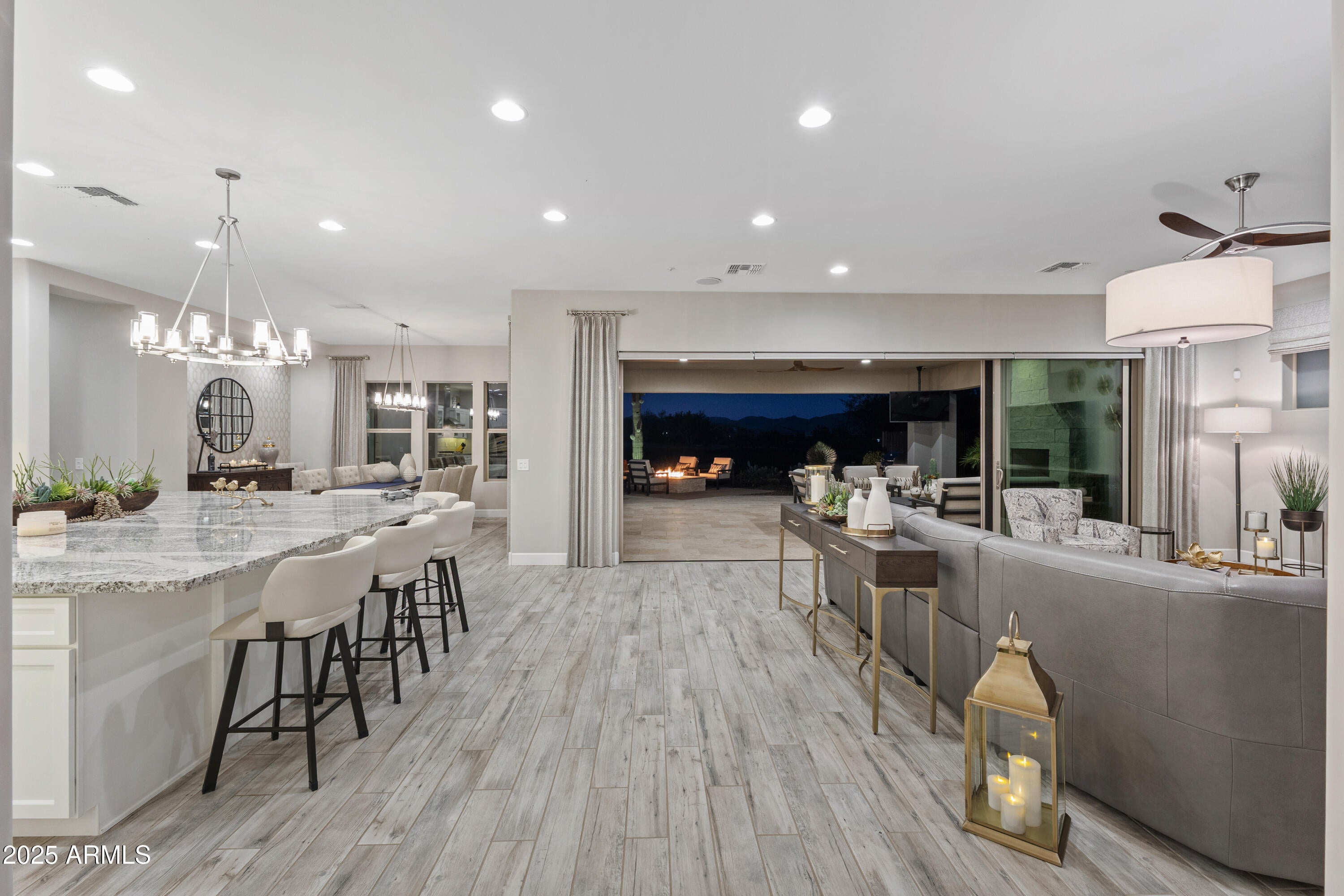 Rio Verde, Arizona, 85263, United States, 3 Bedrooms Bedrooms, ,4 BathroomsBathrooms,Residential,Contingent,2008339