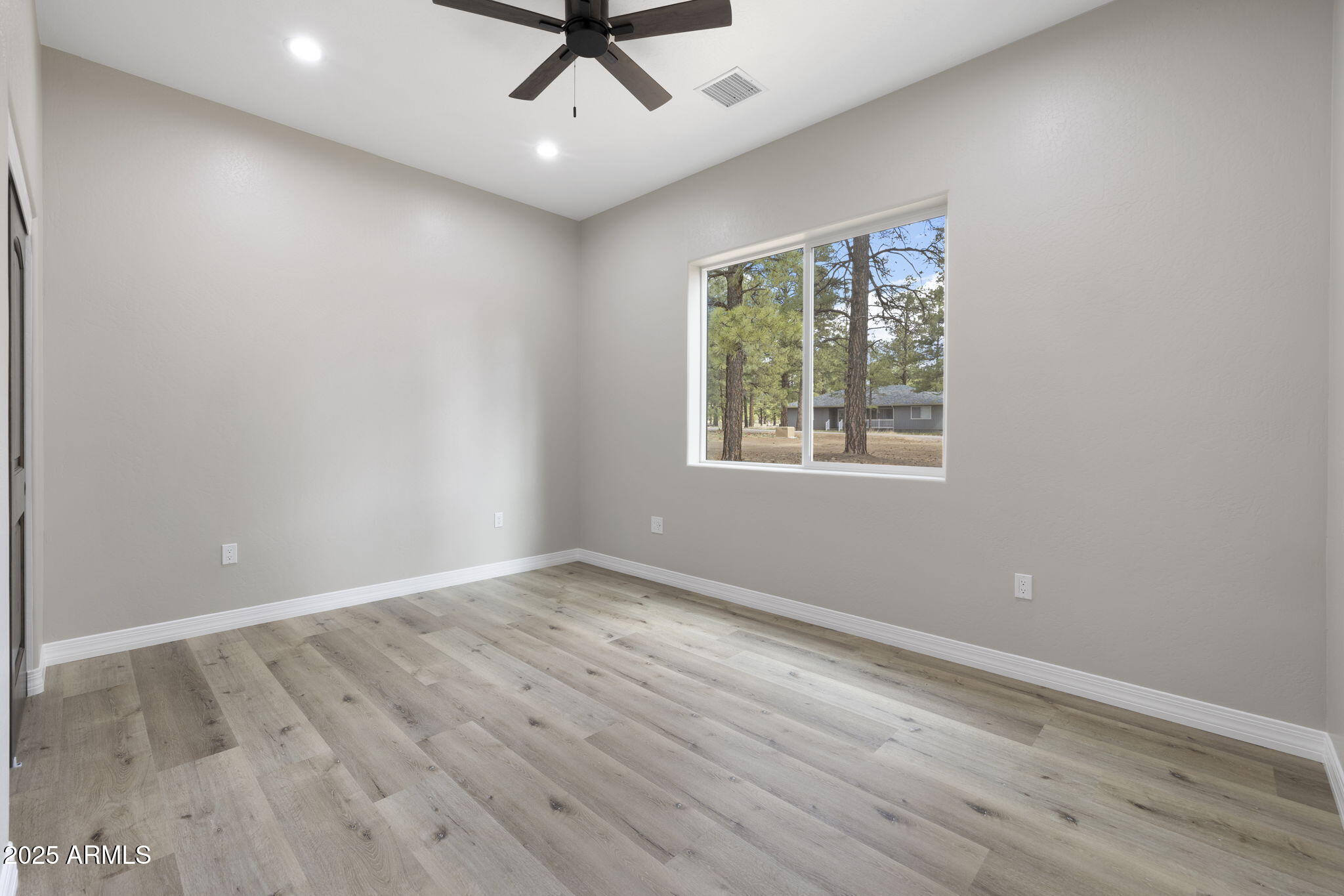 Flagstaff, Arizona, 86004, United States, 4 Bedrooms Bedrooms, ,2 BathroomsBathrooms,Residential,Active,1914817