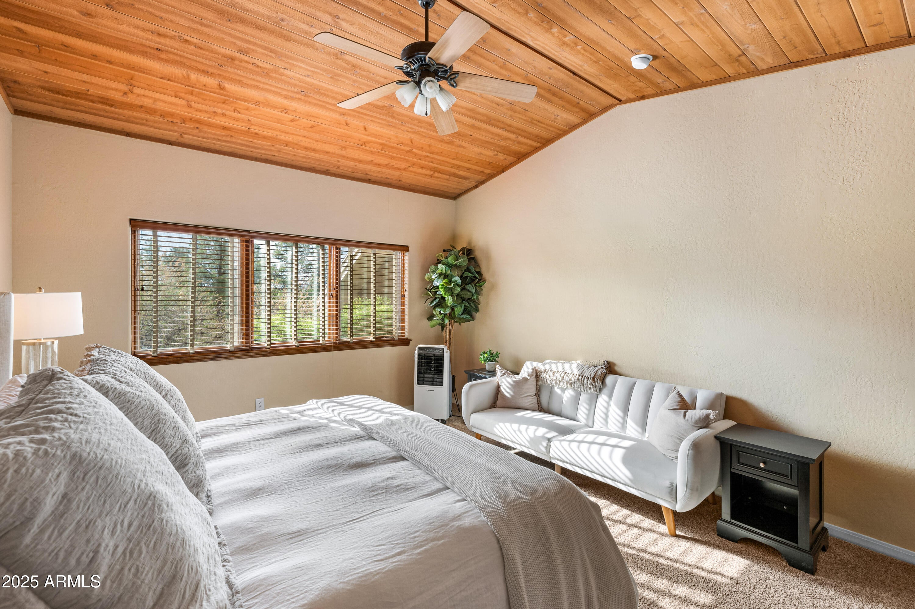 Flagstaff, Arizona, 86004, United States, 5 Bedrooms Bedrooms, ,5 BathroomsBathrooms,Residential,Active,1834471