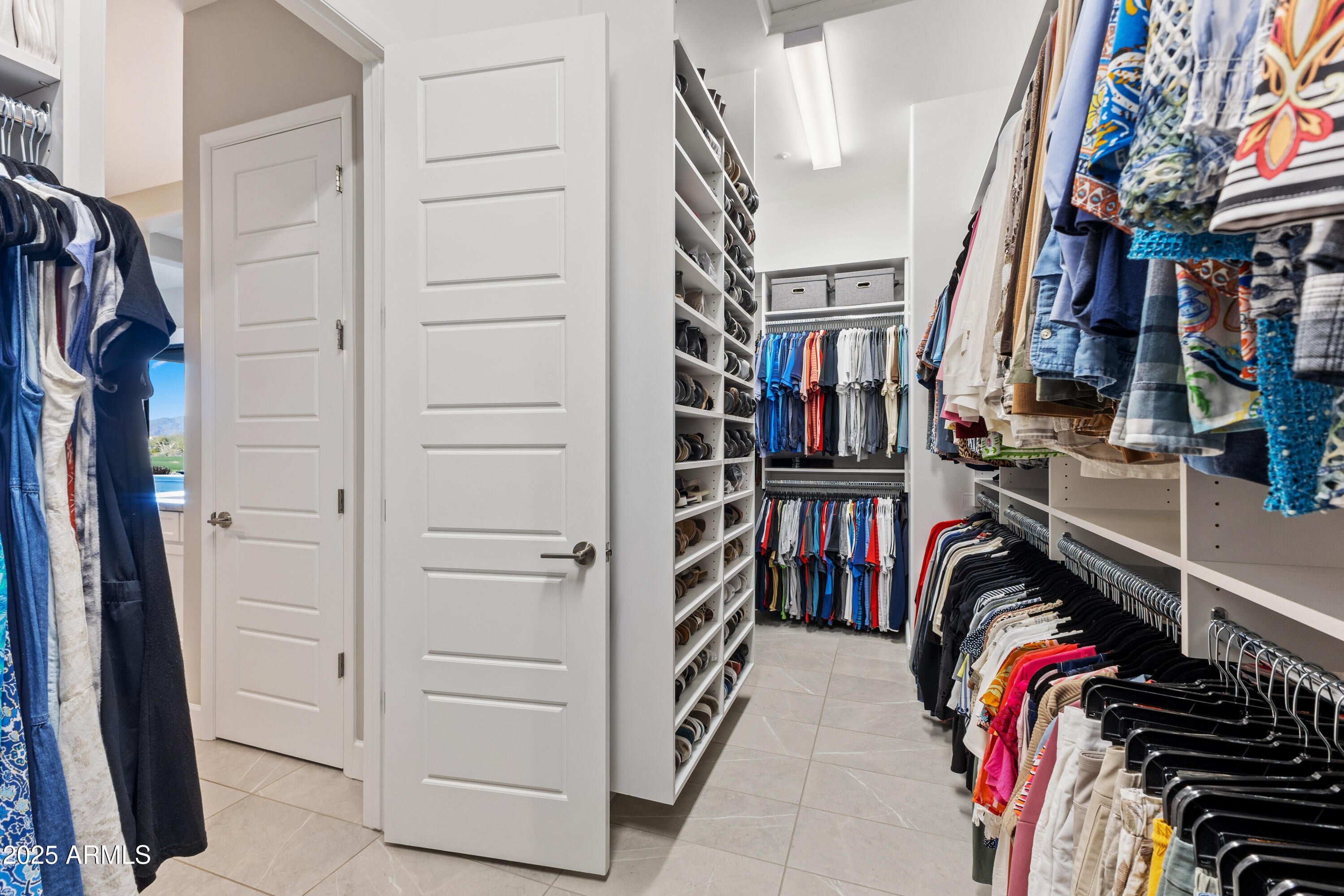 Rio Verde, Arizona, 85263, United States, 3 Bedrooms Bedrooms, ,4 BathroomsBathrooms,Residential,Contingent,2008339