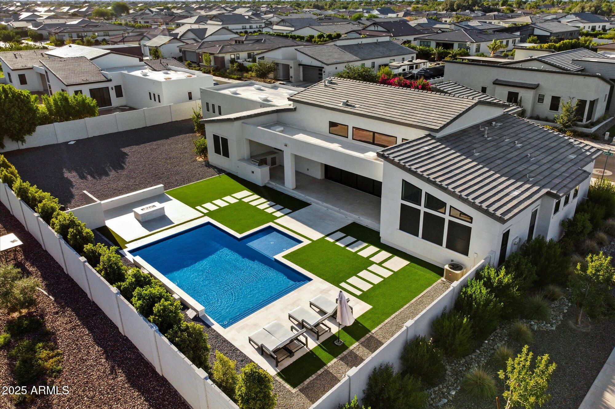 Queen Creek, Arizona, 85142, United States, 3 Bedrooms Bedrooms, ,4 BathroomsBathrooms,Residential,Active,1909837