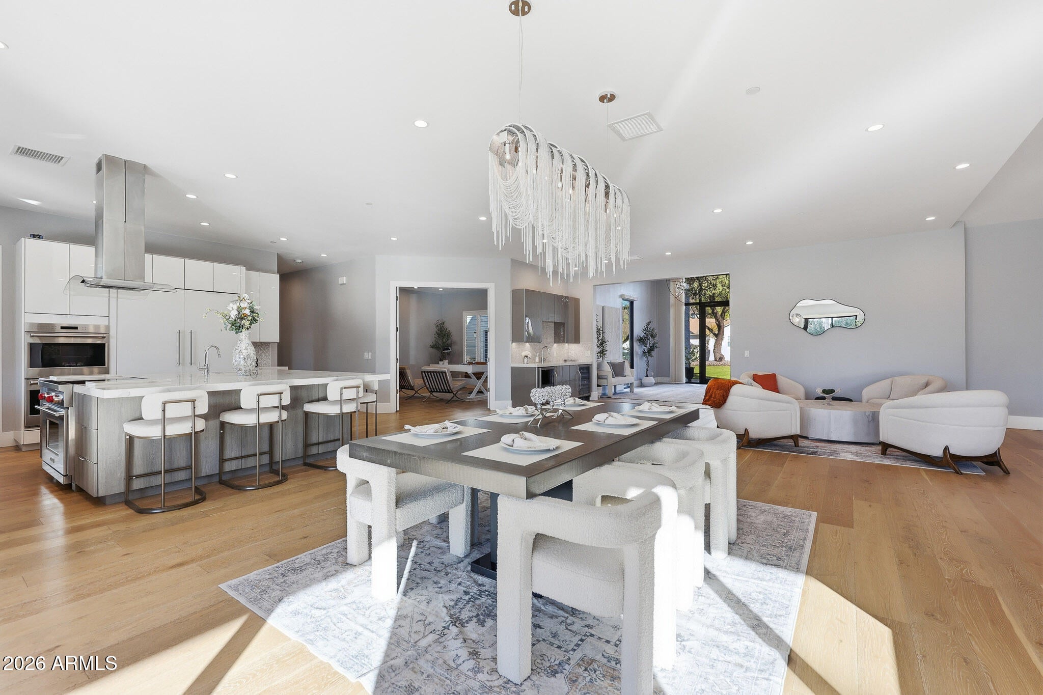 Phoenix, Arizona, 85018, United States, 6 Bedrooms Bedrooms, ,6 BathroomsBathrooms,Residential,Active,2012488