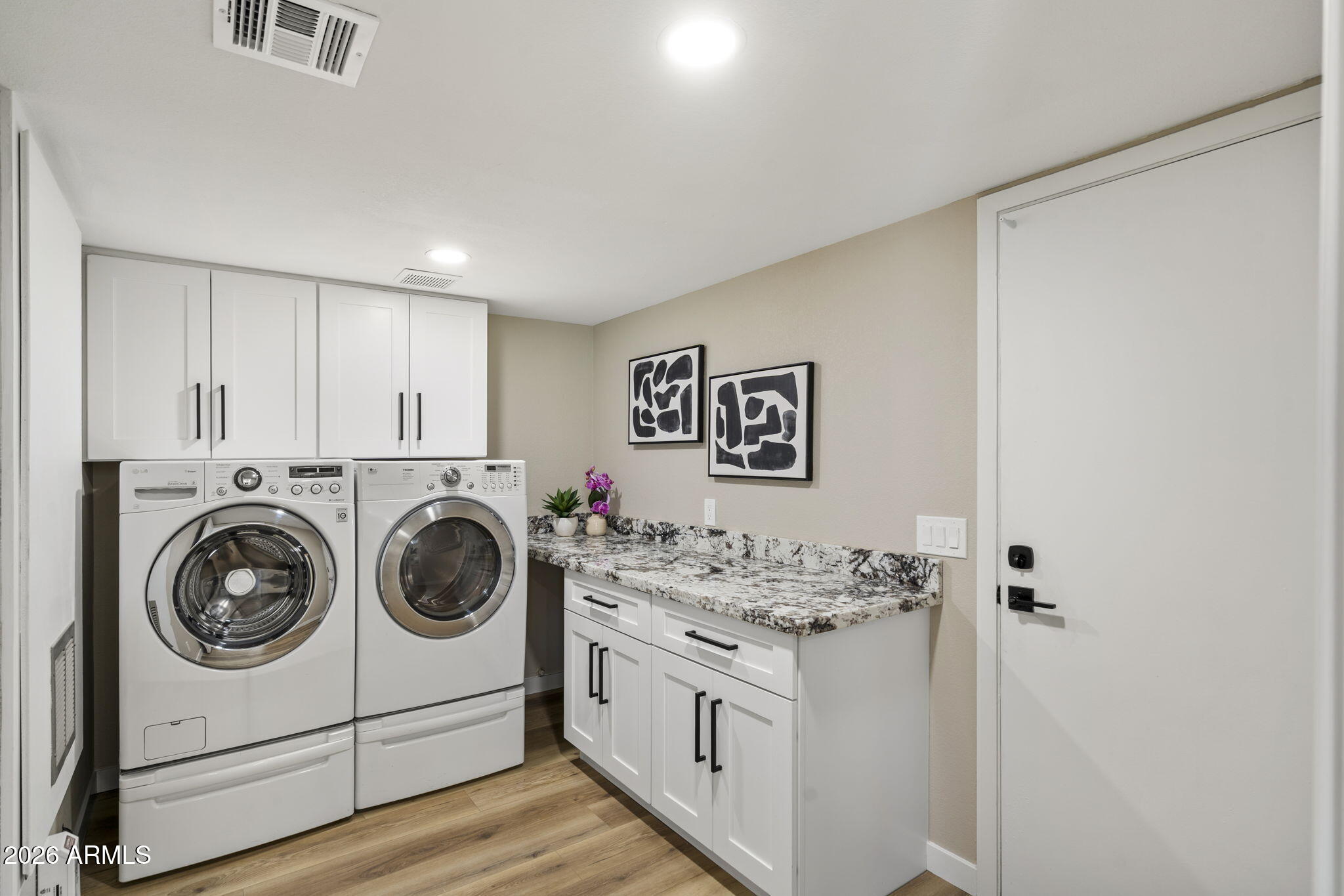 Scottsdale, Arizona, 85258, United States, 3 Bedrooms Bedrooms, ,2 BathroomsBathrooms,Residential,Active,2012221