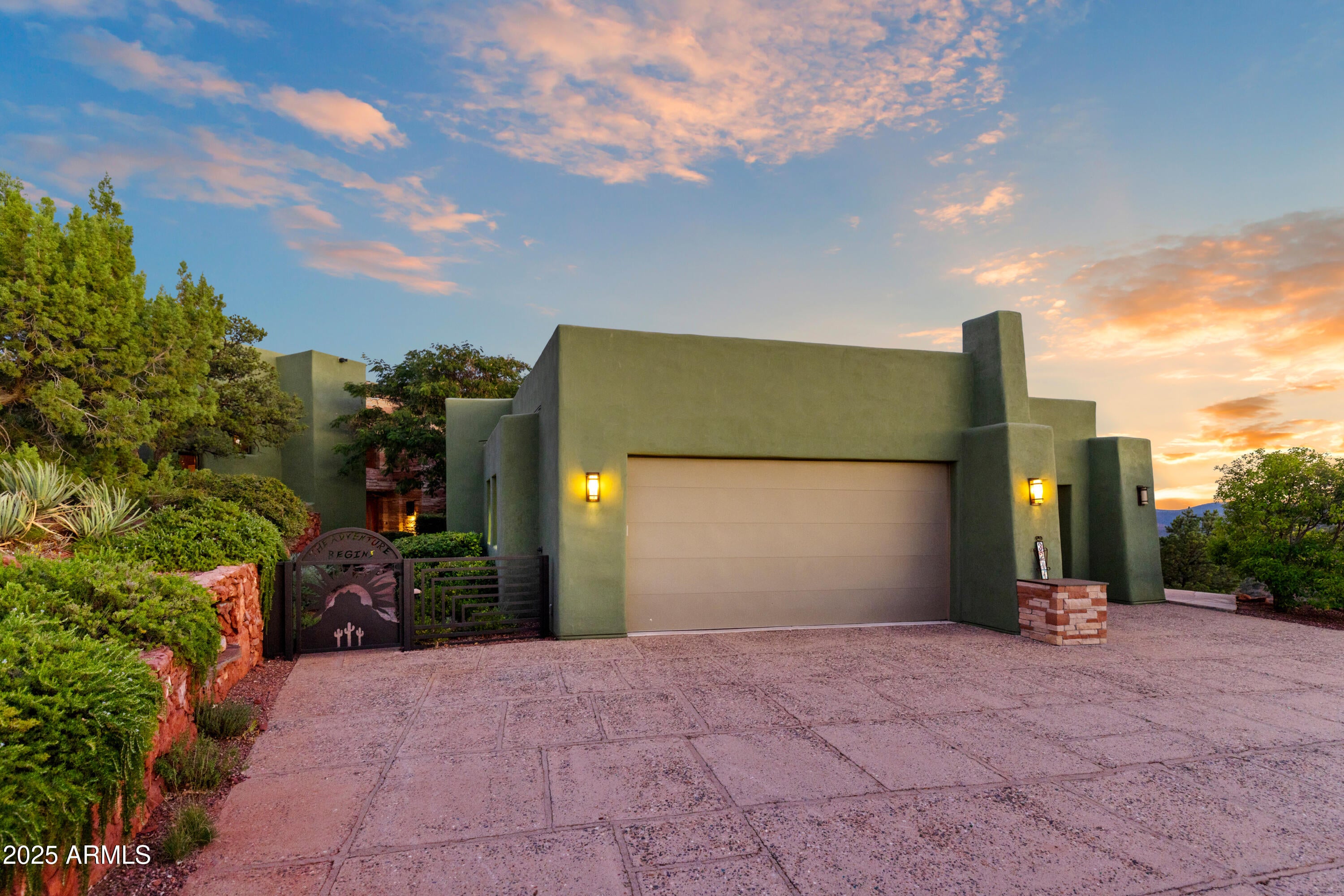Sedona, Arizona, 86336, United States, 3 Bedrooms Bedrooms, ,6 BathroomsBathrooms,Residential,Active,1944279