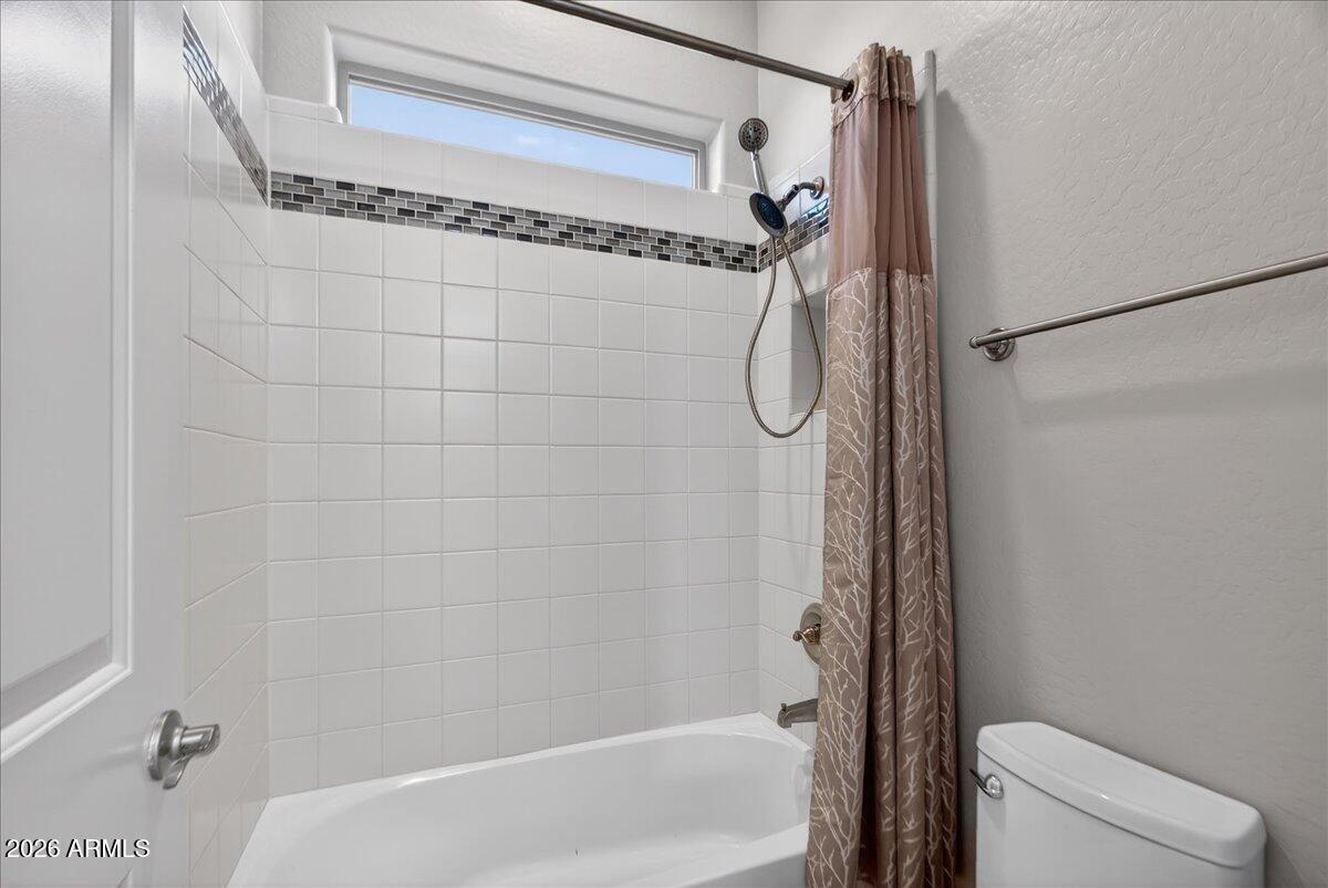 Goodyear, Arizona, 85338, United States, 5 Bedrooms Bedrooms, ,4 BathroomsBathrooms,Residential,Active,2030981