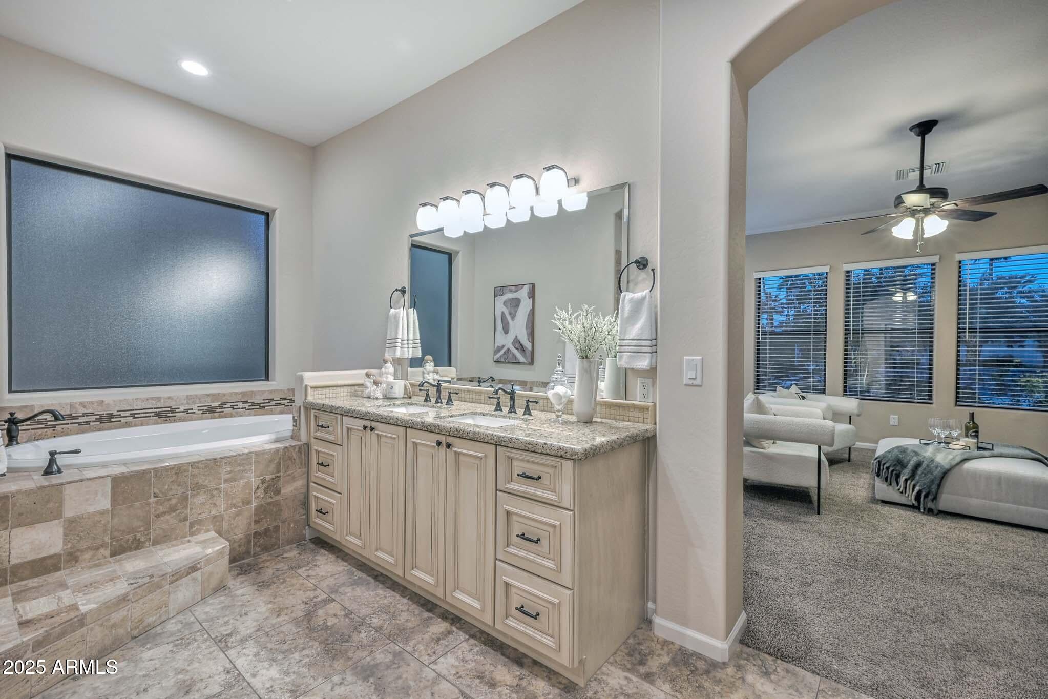 Phoenix, Arizona, 85032, United States, 5 Bedrooms Bedrooms, ,4 BathroomsBathrooms,Residential,Active,1993957