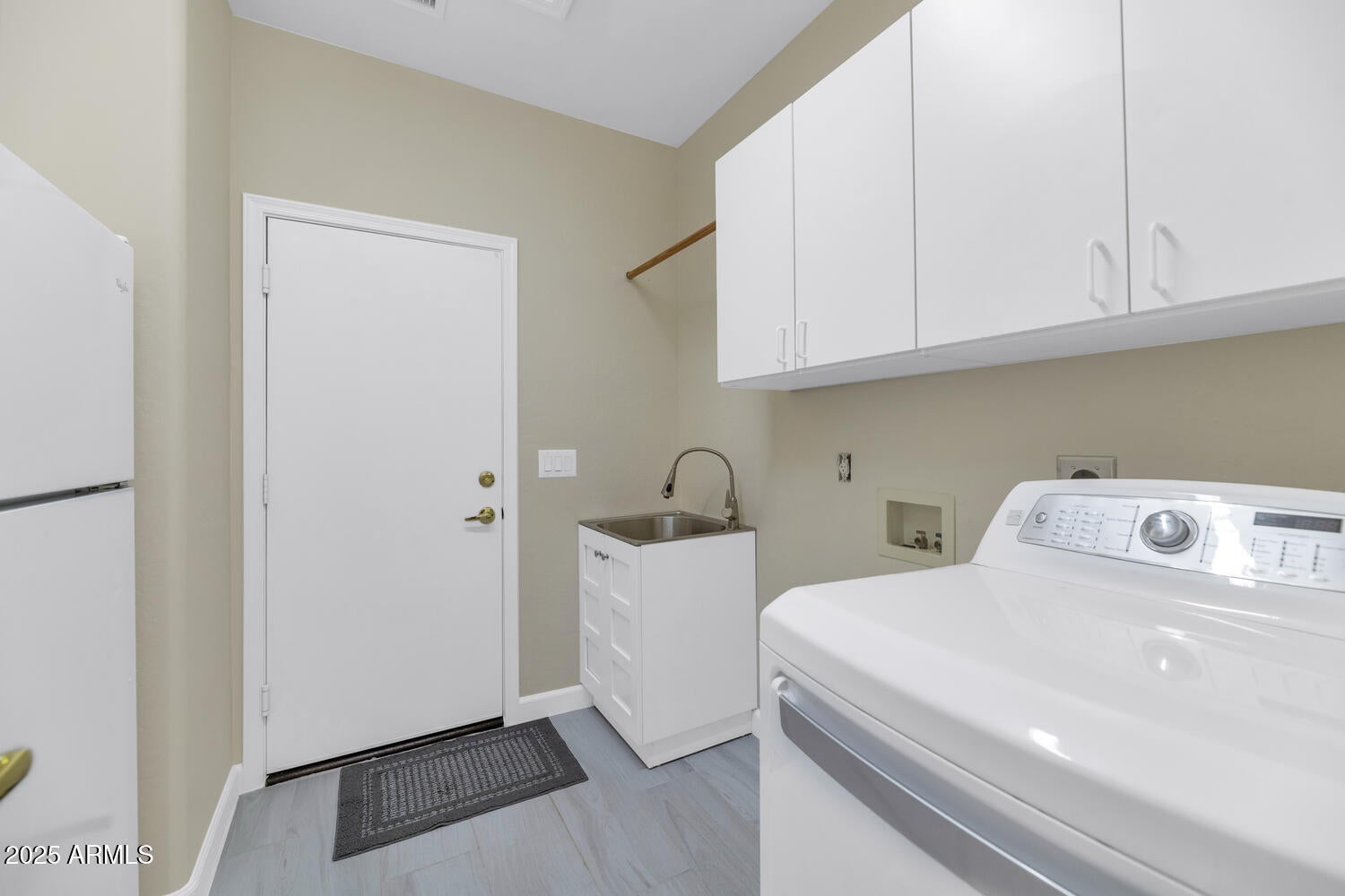 Scottsdale, Arizona, 85266, United States, 3 Bedrooms Bedrooms, ,2 BathroomsBathrooms,Residential,Active,1960122