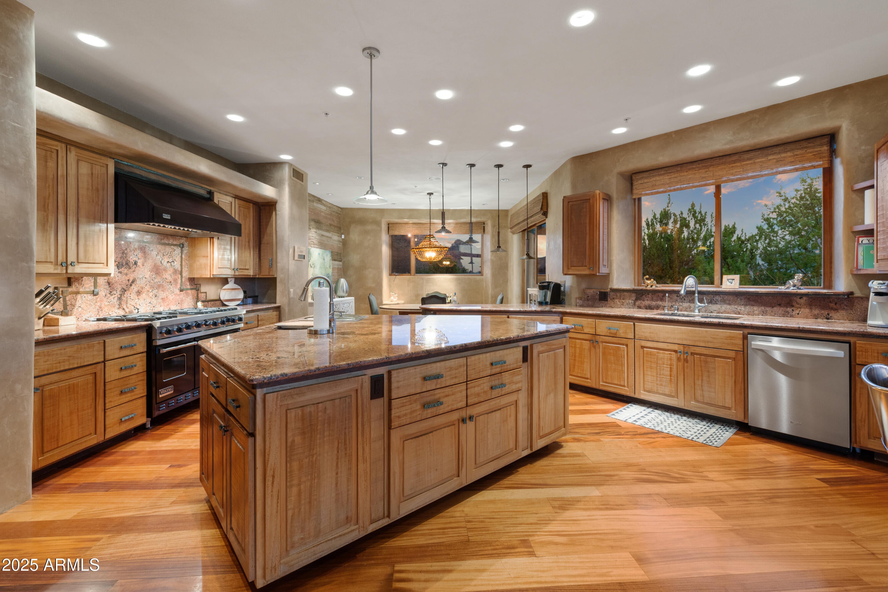 Sedona, Arizona, 86336, United States, 3 Bedrooms Bedrooms, ,6 BathroomsBathrooms,Residential,Active,1944279