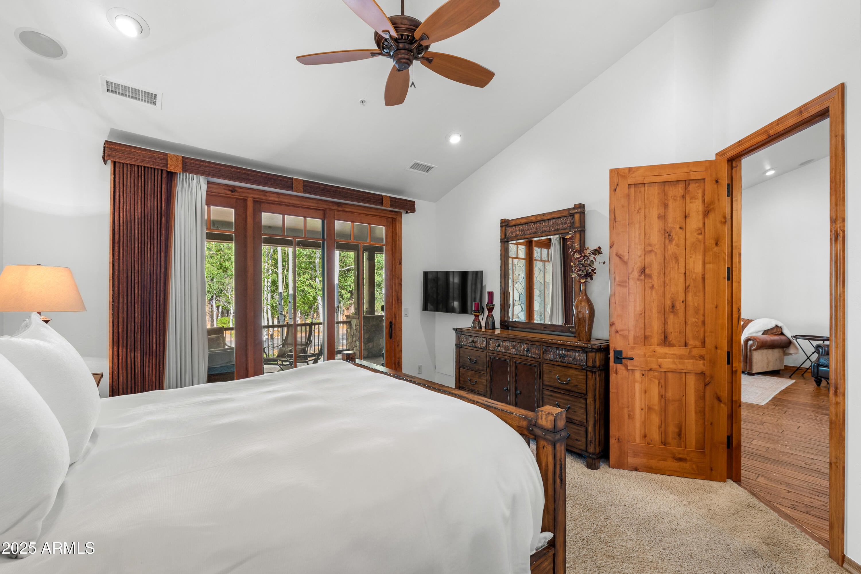 Flagstaff, Arizona, 86005, United States, 3 Bedrooms Bedrooms, ,3 BathroomsBathrooms,Residential,Active,1922736