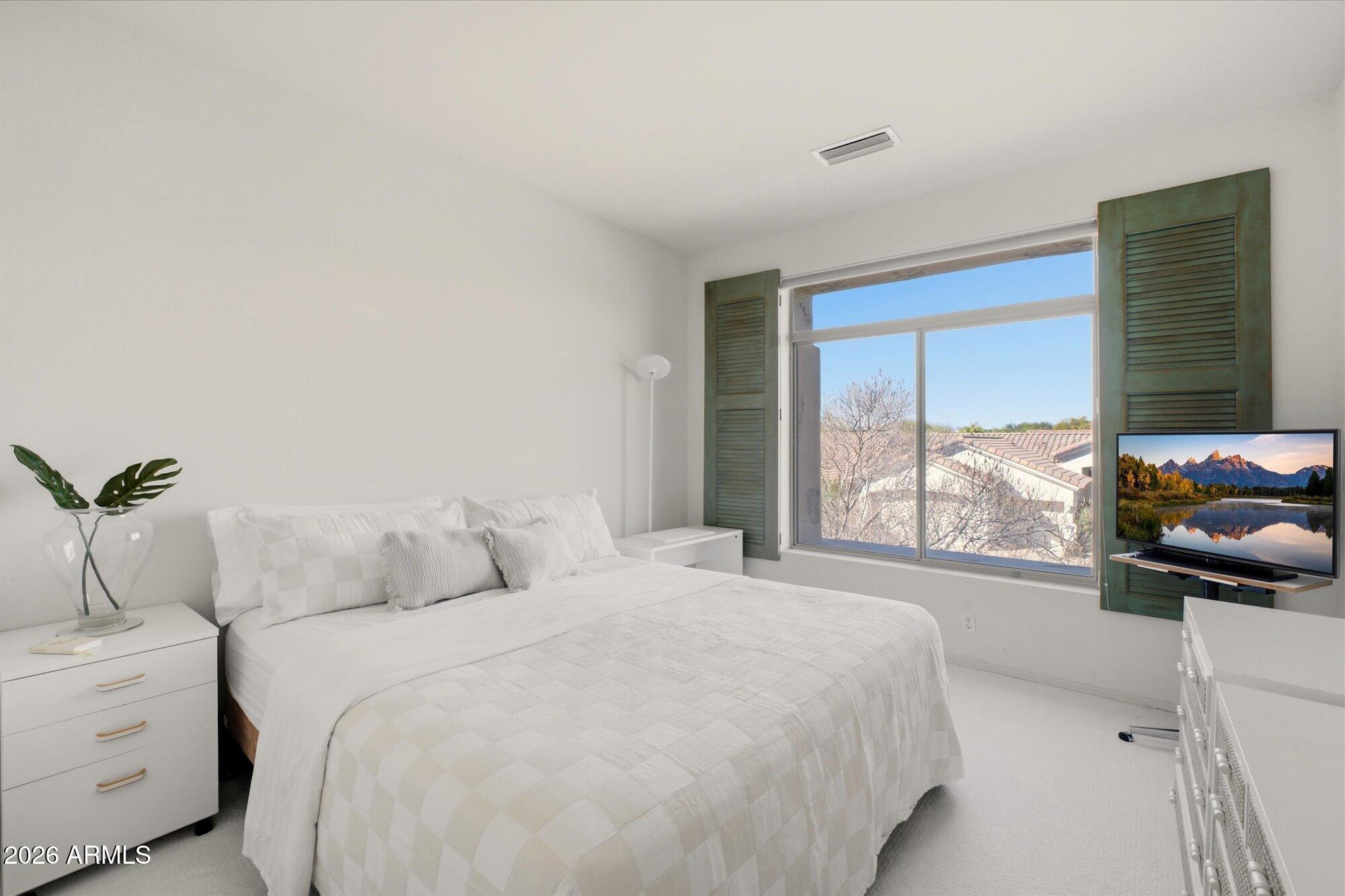 Scottsdale, Arizona, 85255, United States, 5 Bedrooms Bedrooms, ,3 BathroomsBathrooms,Residential,Contingent,2028545