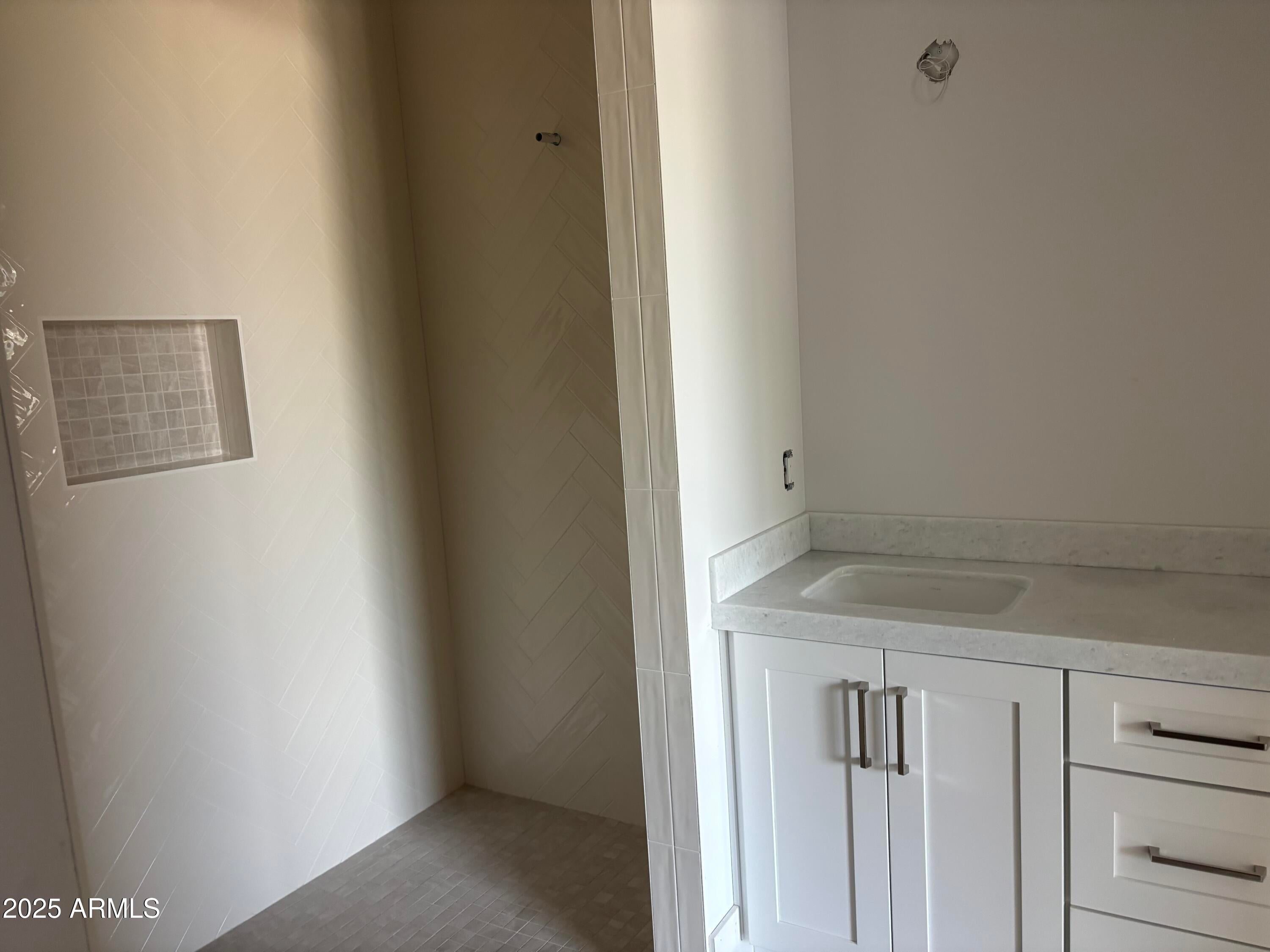 Paradise Valley, Arizona, 85253, United States, 6 Bedrooms Bedrooms, ,7 BathroomsBathrooms,Residential,Active,1863538