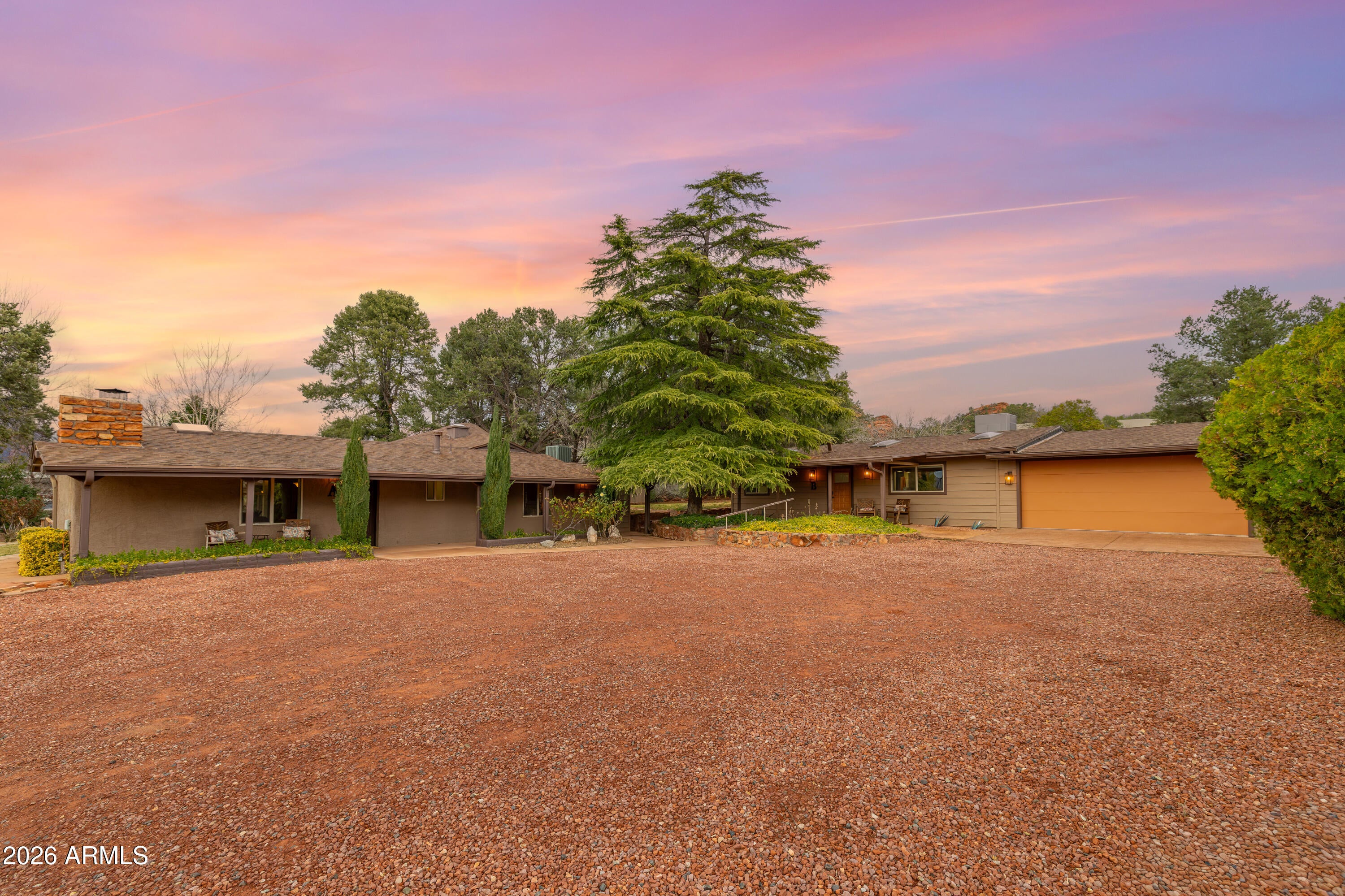 Sedona, Arizona, 86336, United States, 4 Bedrooms Bedrooms, ,5 BathroomsBathrooms,Residential,Active,2030993