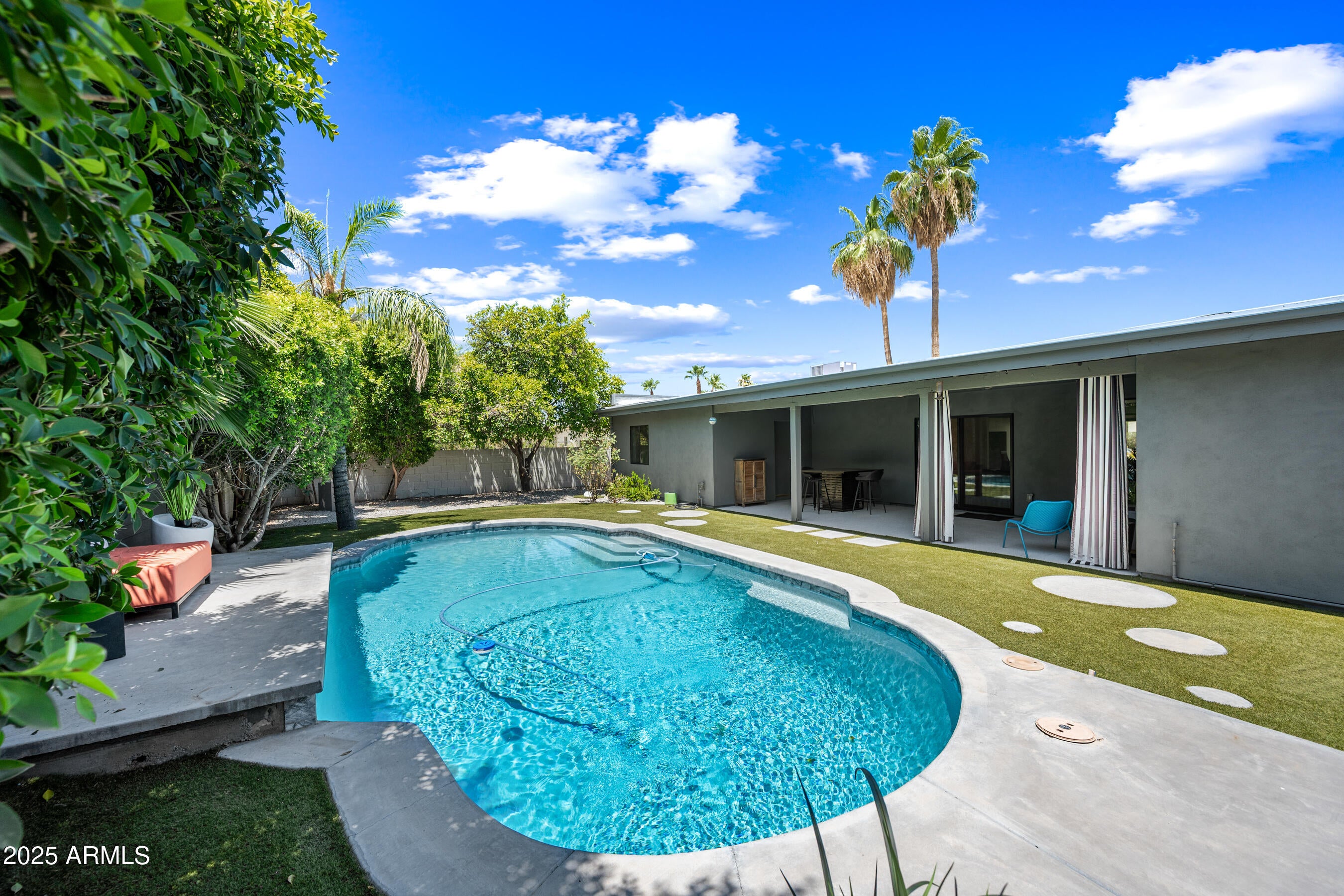 Scottsdale, Arizona, 85254, United States, 4 Bedrooms Bedrooms, ,2 BathroomsBathrooms,Residential,Active,1894530
