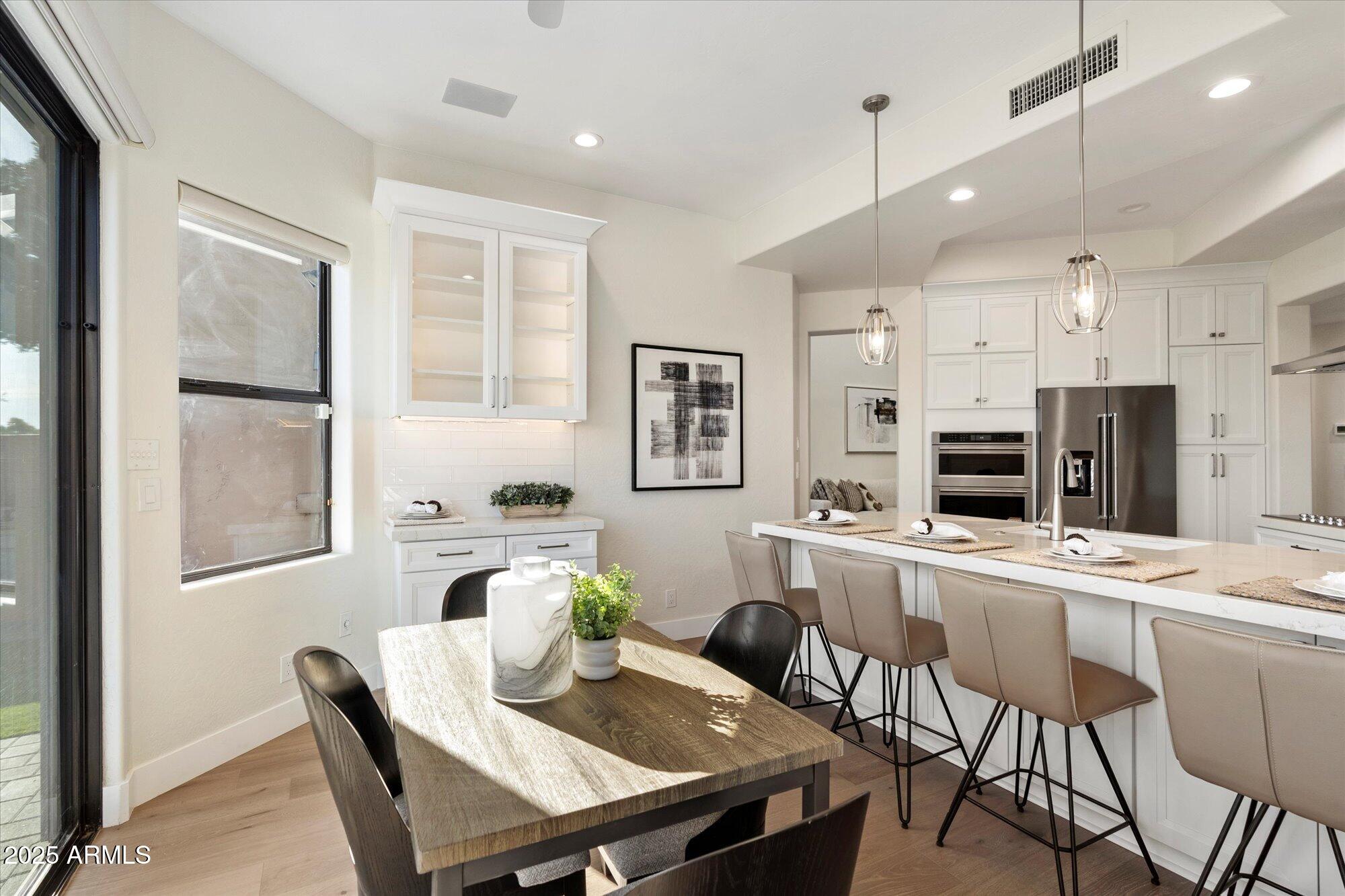 Scottsdale, Arizona, 85250, United States, 4 Bedrooms Bedrooms, ,3 BathroomsBathrooms,Residential,Active,2007185