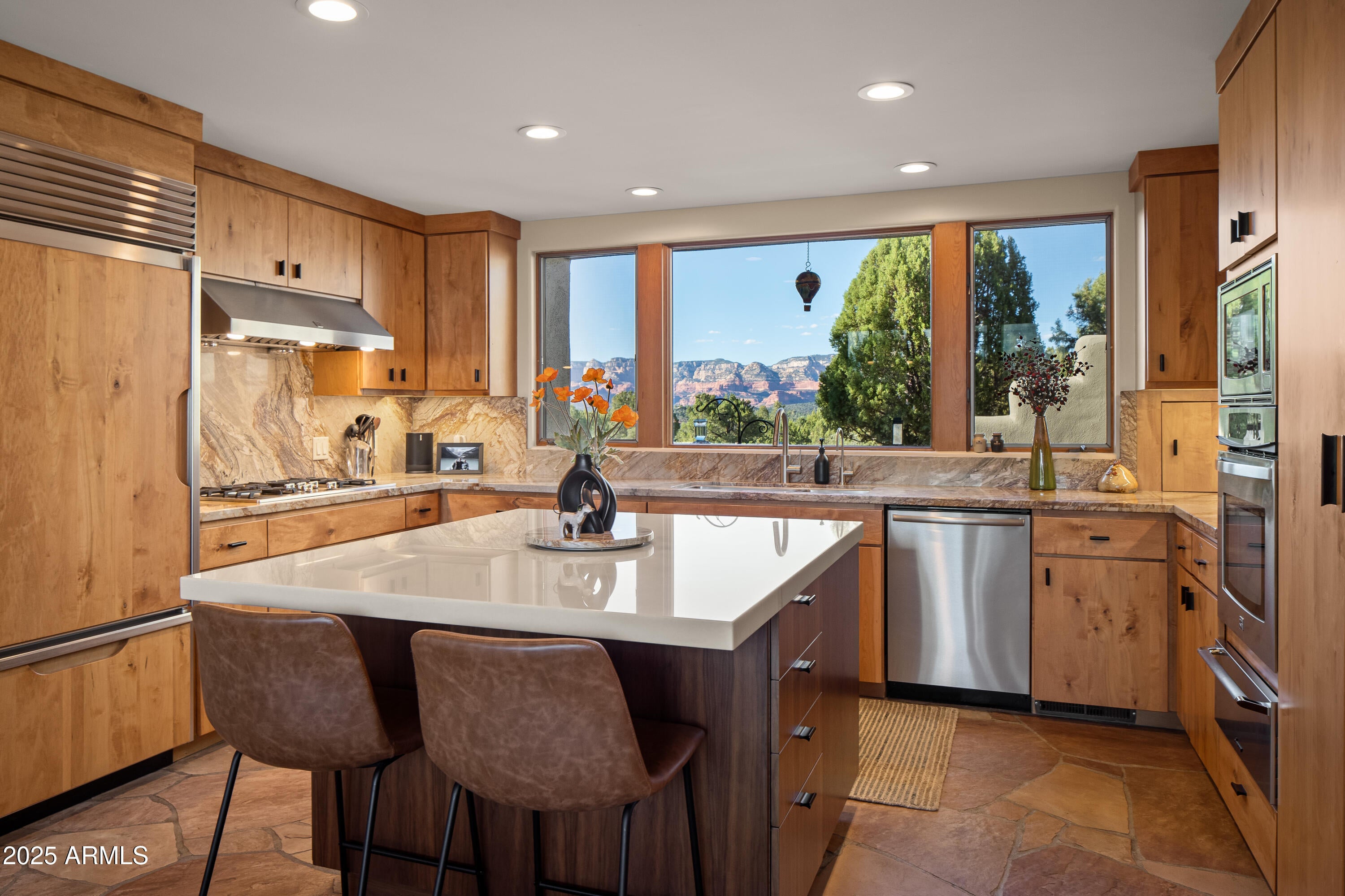 Sedona, Arizona, 86336, United States, 3 Bedrooms Bedrooms, ,4 BathroomsBathrooms,Residential,Active,1946525