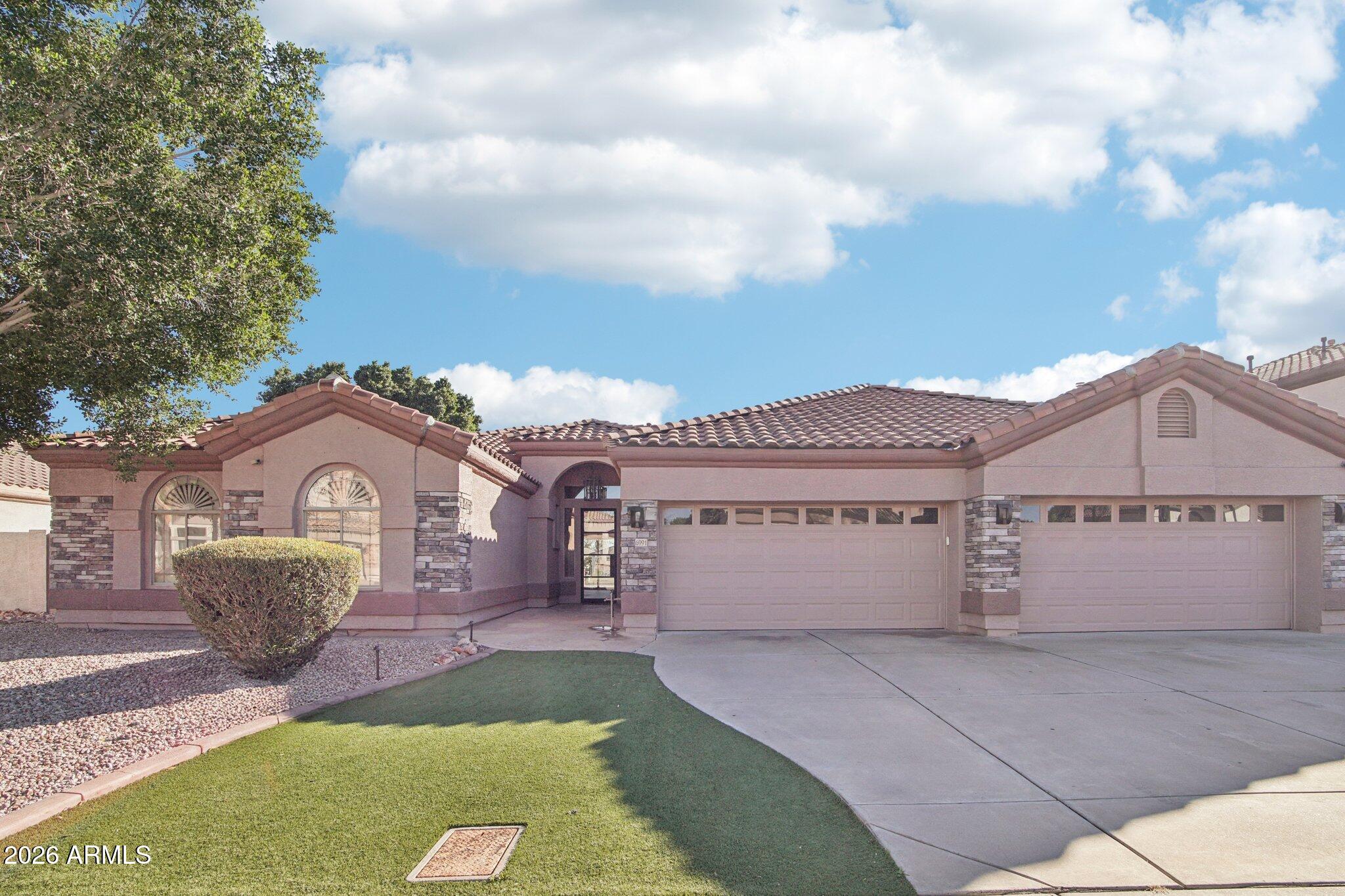 Glendale, Arizona, 85308, United States, 4 Bedrooms Bedrooms, ,3 BathroomsBathrooms,Residential,Active,2012904