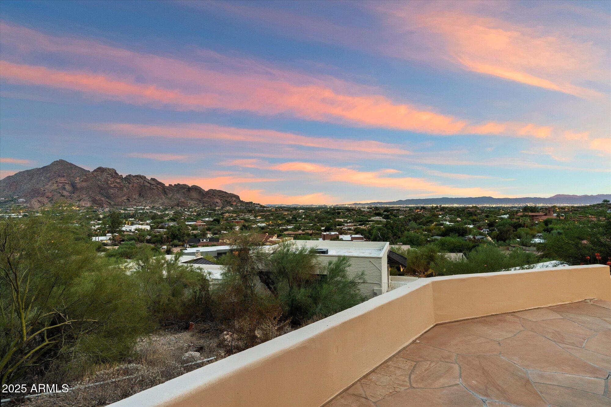 Paradise Valley, Arizona, 85253, United States, 6 Bedrooms Bedrooms, ,7 BathroomsBathrooms,Residential,Active,1946519