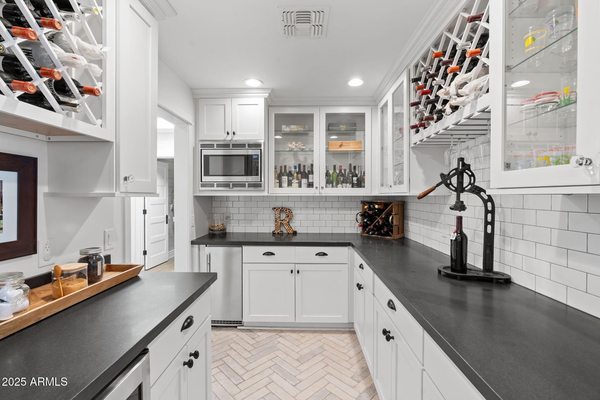 Scottsdale, Arizona, 85258, United States, 5 Bedrooms Bedrooms, ,4 BathroomsBathrooms,Residential,Active,1964508