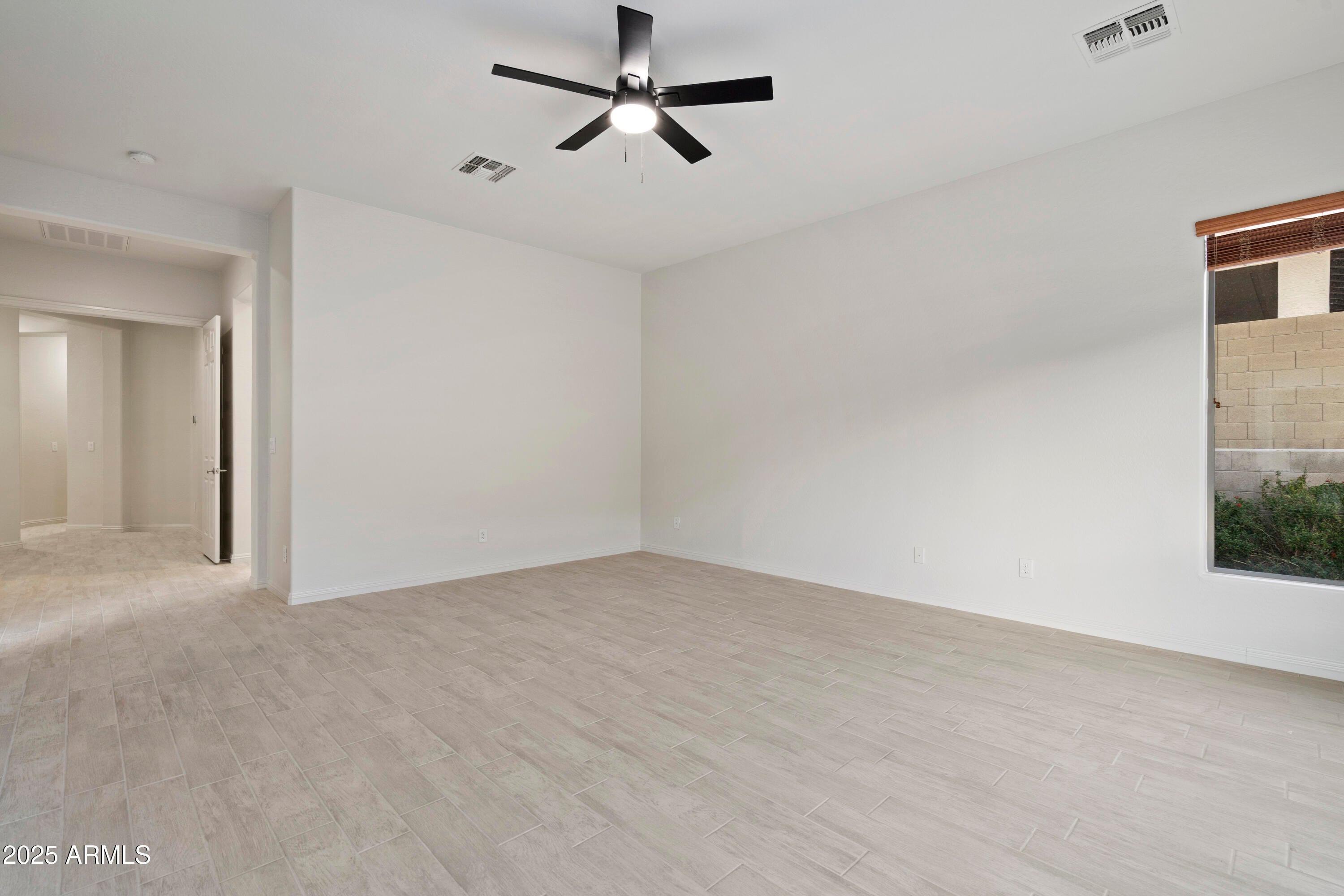 Anthem, Arizona, 85086, United States, 4 Bedrooms Bedrooms, ,3 BathroomsBathrooms,Residential,Active,1791405