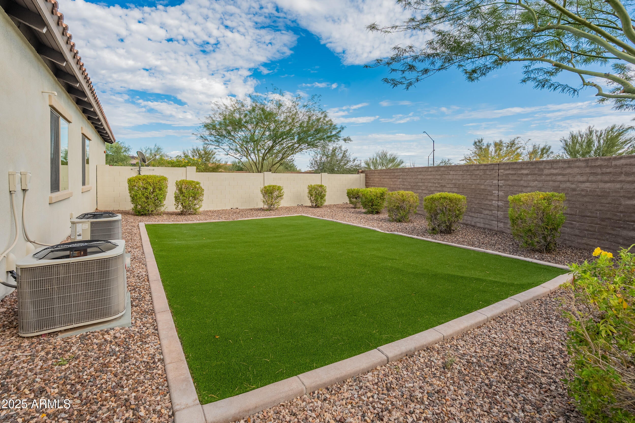 Peoria, Arizona, 85383, United States, 3 Bedrooms Bedrooms, ,3 BathroomsBathrooms,Residential,Active,1953258