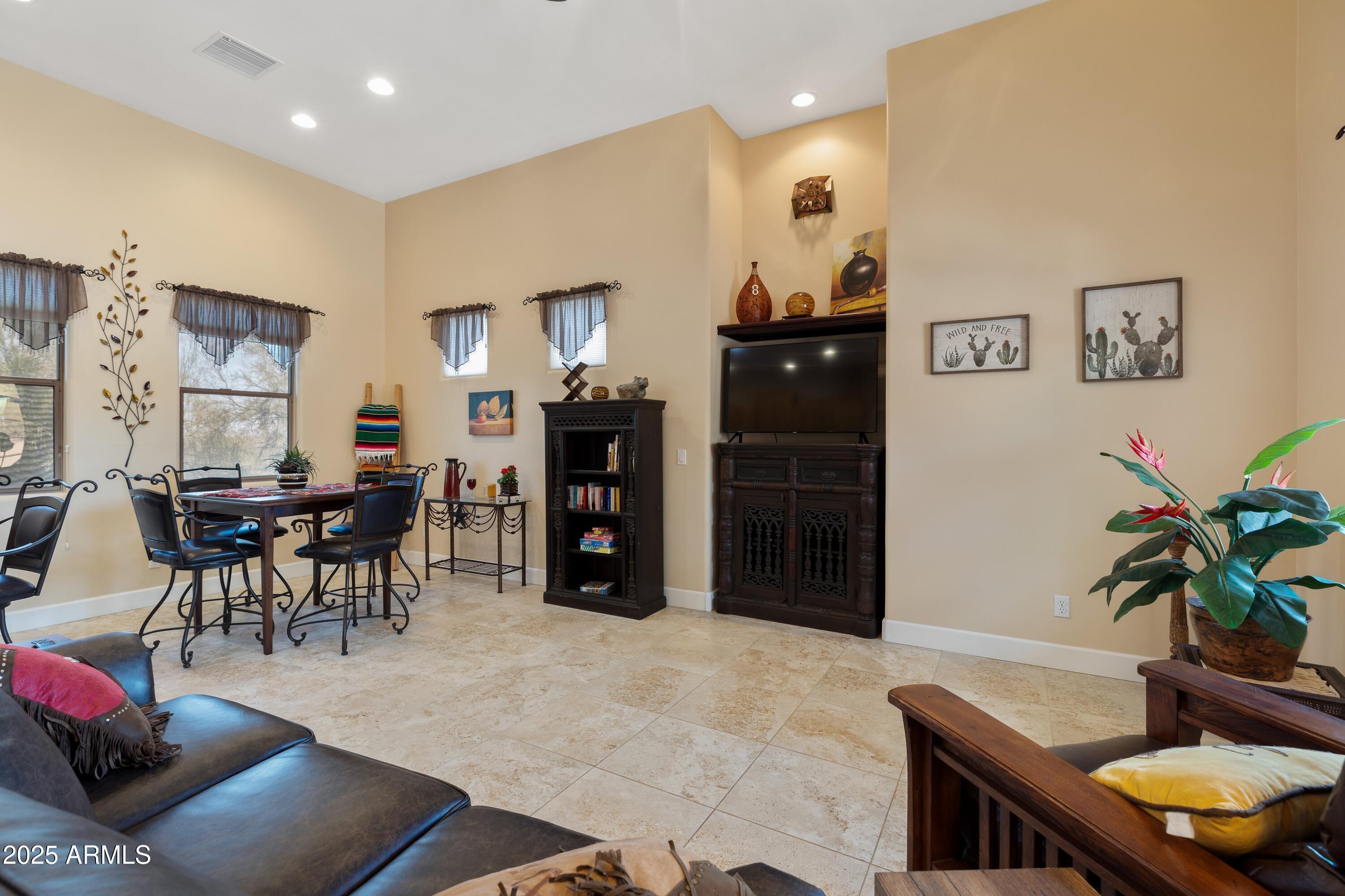 New River, Arizona, 85087, United States, 4 Bedrooms Bedrooms, ,3 BathroomsBathrooms,Residential,Active,1790921