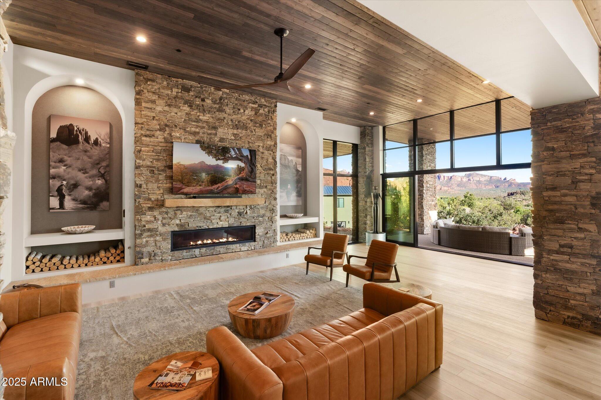 Sedona, Arizona, 86336, United States, 4 Bedrooms Bedrooms, ,4 BathroomsBathrooms,Residential,Active,1946435