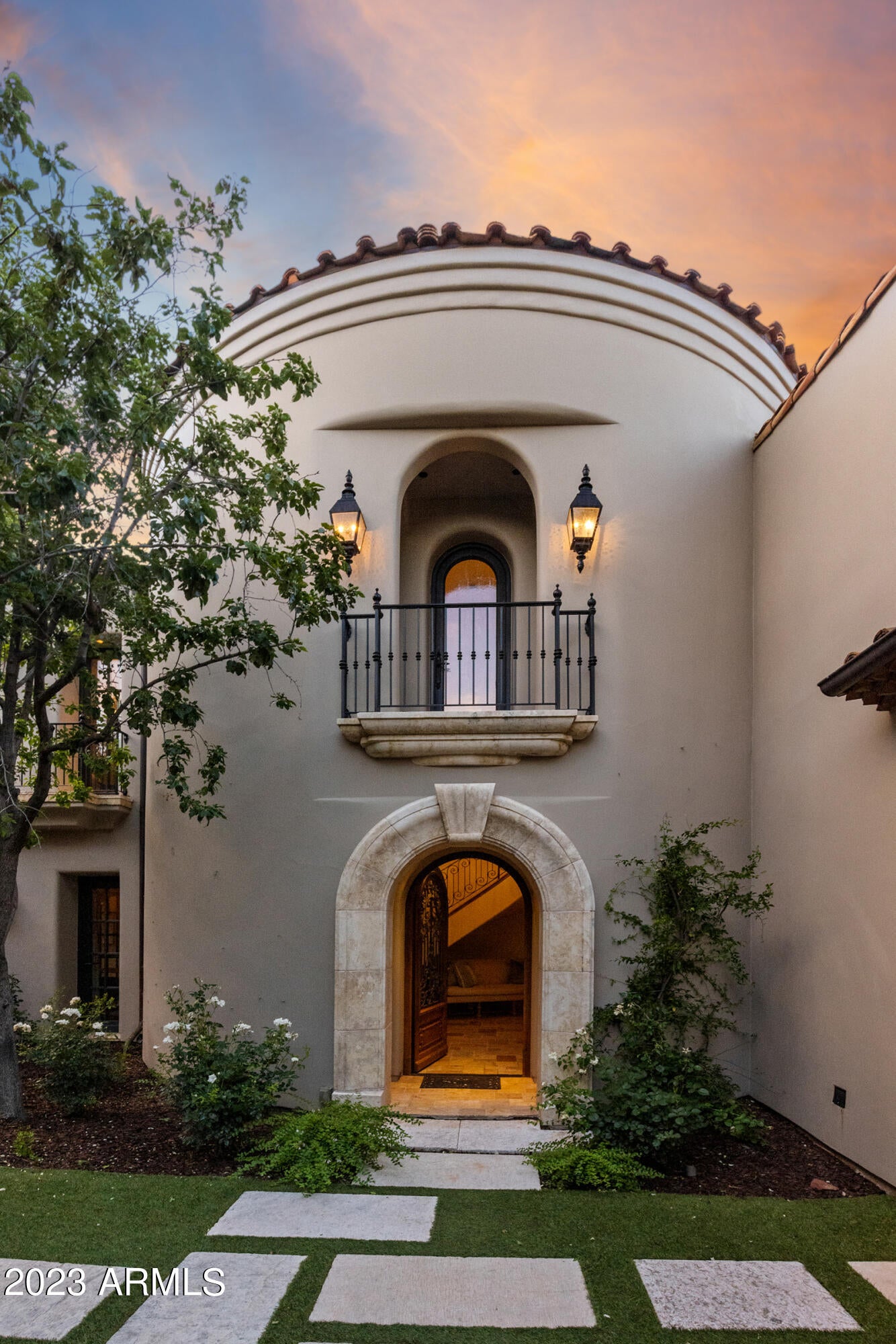 Sedona, Arizona, 86336, United States, 4 Bedrooms Bedrooms, ,6 BathroomsBathrooms,Residential,Active,1945095