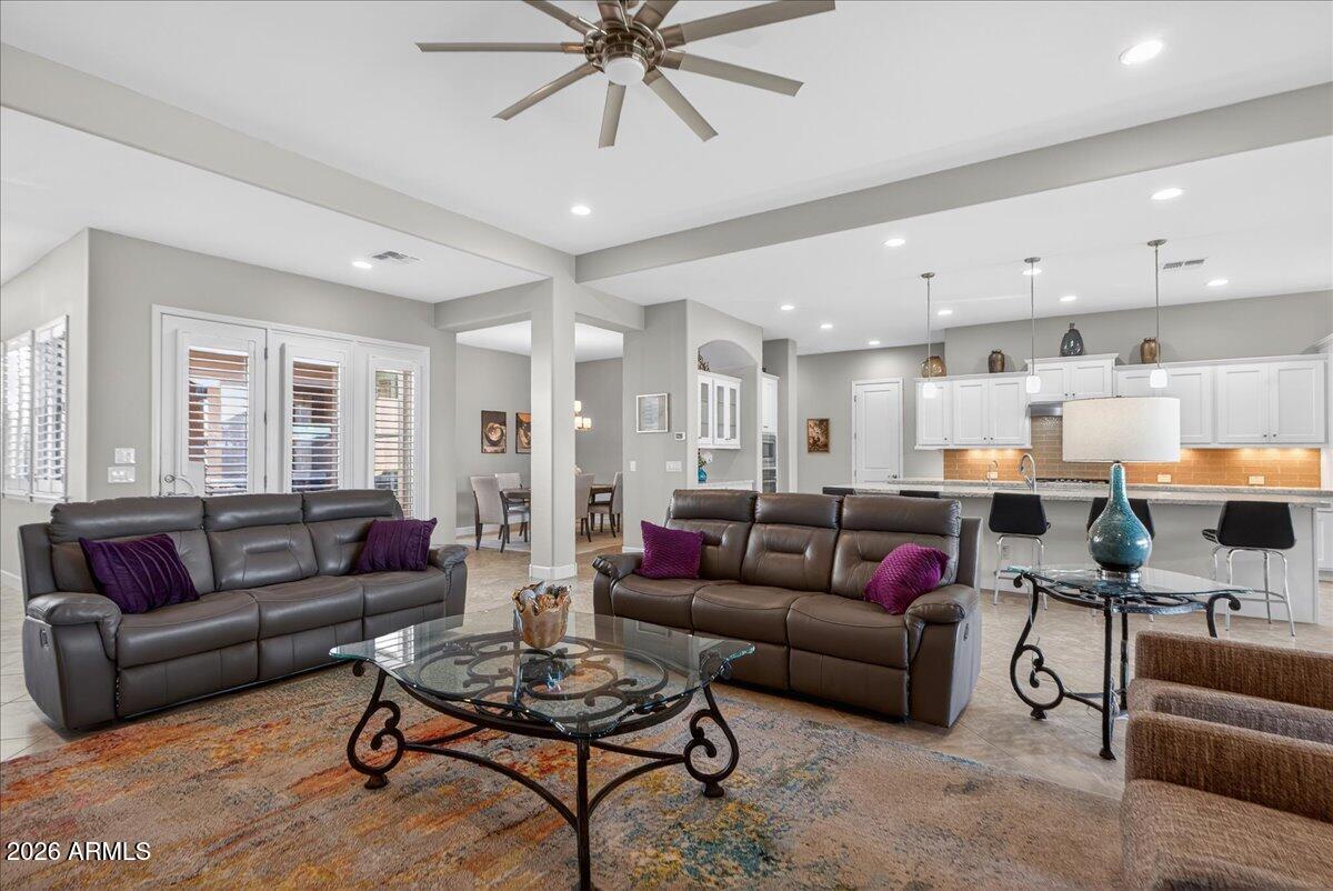 Goodyear, Arizona, 85338, United States, 5 Bedrooms Bedrooms, ,4 BathroomsBathrooms,Residential,Active,2030981