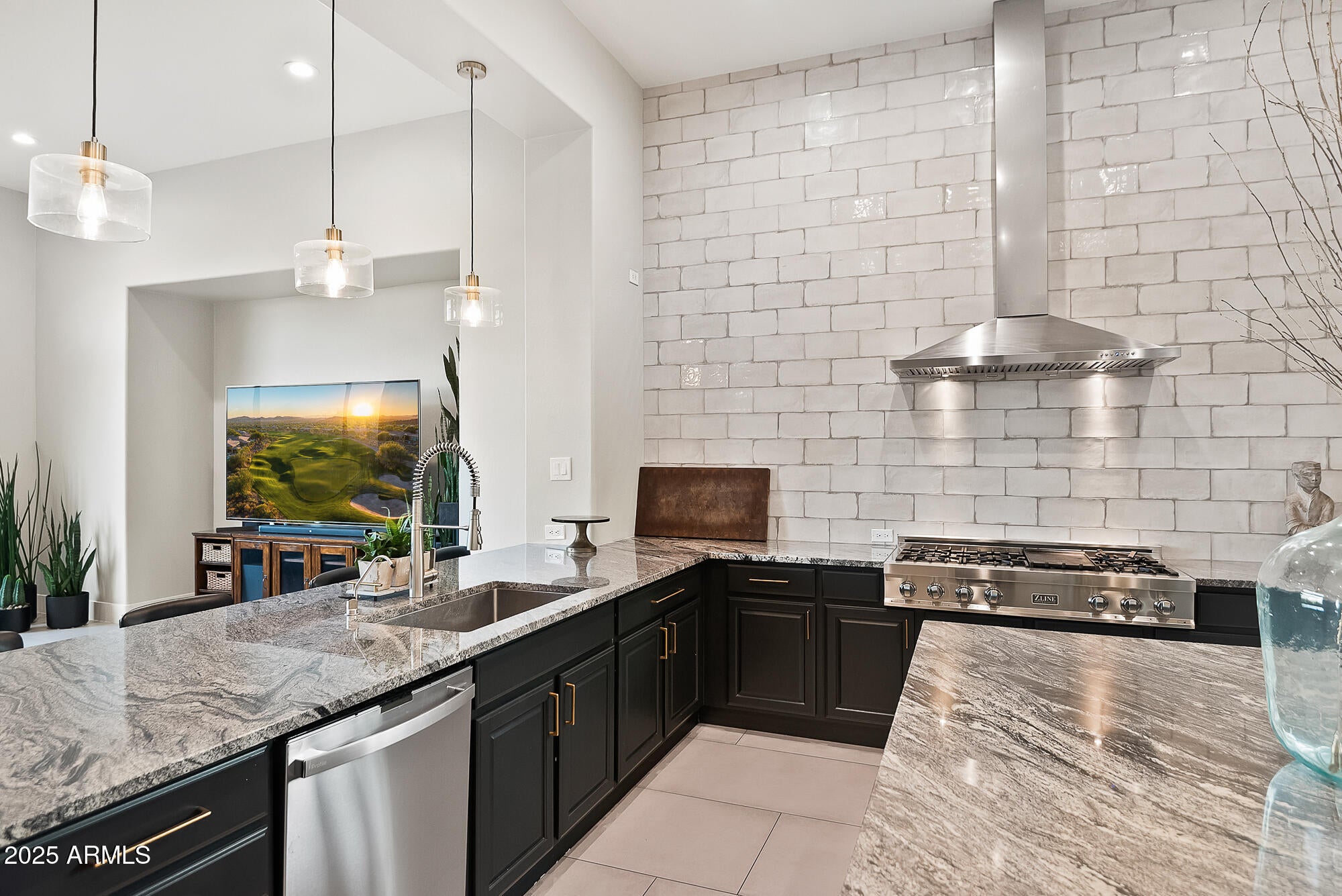 Anthem, Arizona, 85086, United States, 6 Bedrooms Bedrooms, ,5 BathroomsBathrooms,Residential,Active,1945242