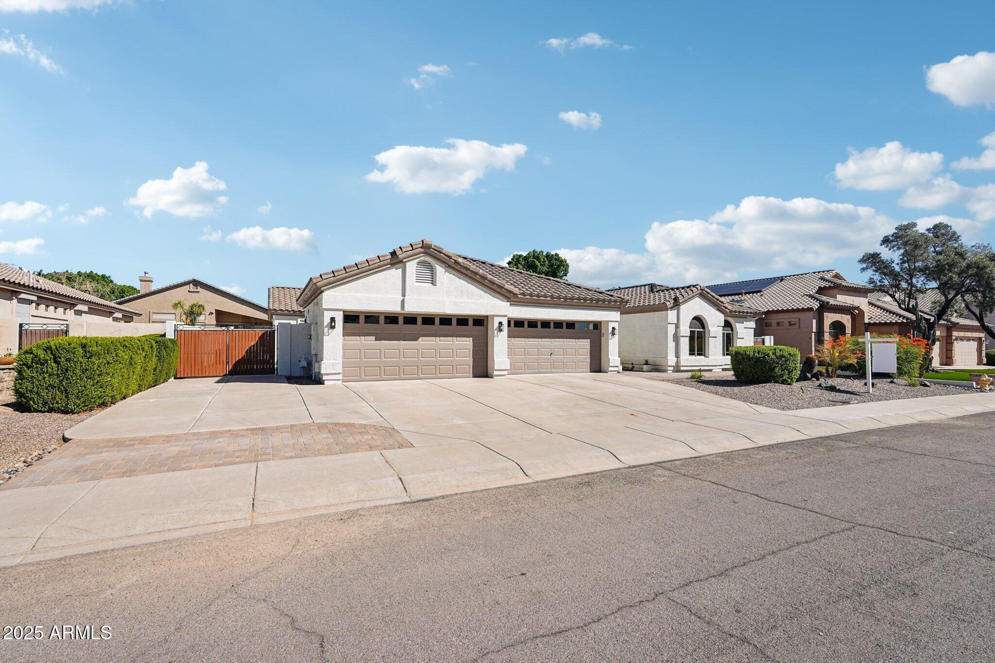 Glendale, Arizona, 85308, United States, 5 Bedrooms Bedrooms, ,4 BathroomsBathrooms,Residential,Active,1945319