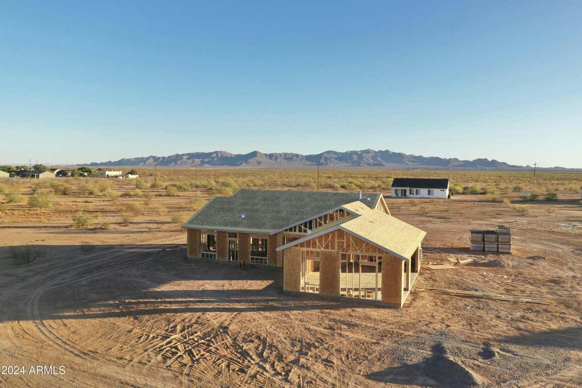 25721 W RUNNING DEER TRAIL, WITTMANN, AZ 85361, photo 1 of 14