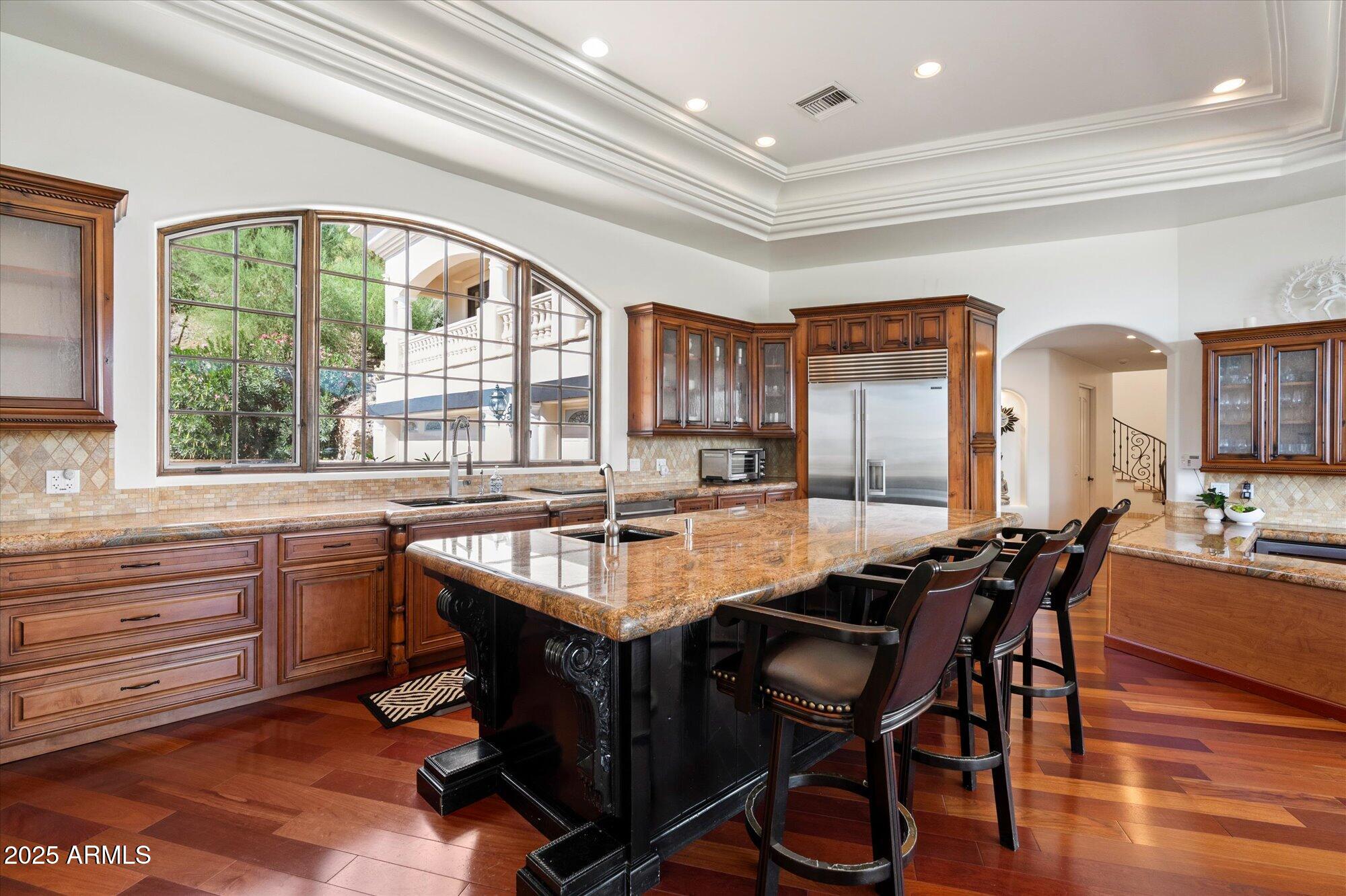 Paradise Valley, Arizona, 85253, United States, 6 Bedrooms Bedrooms, ,7 BathroomsBathrooms,Residential,Active,1946519