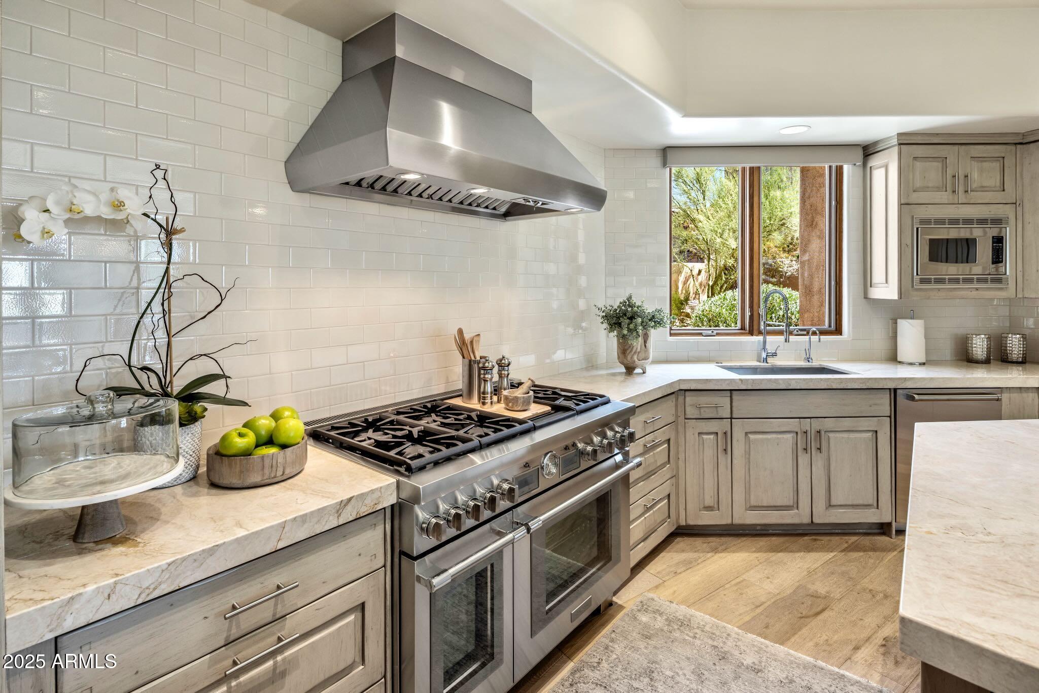 Scottsdale, Arizona, 85255, United States, 5 Bedrooms Bedrooms, ,6 BathroomsBathrooms,Residential,Active,1929782