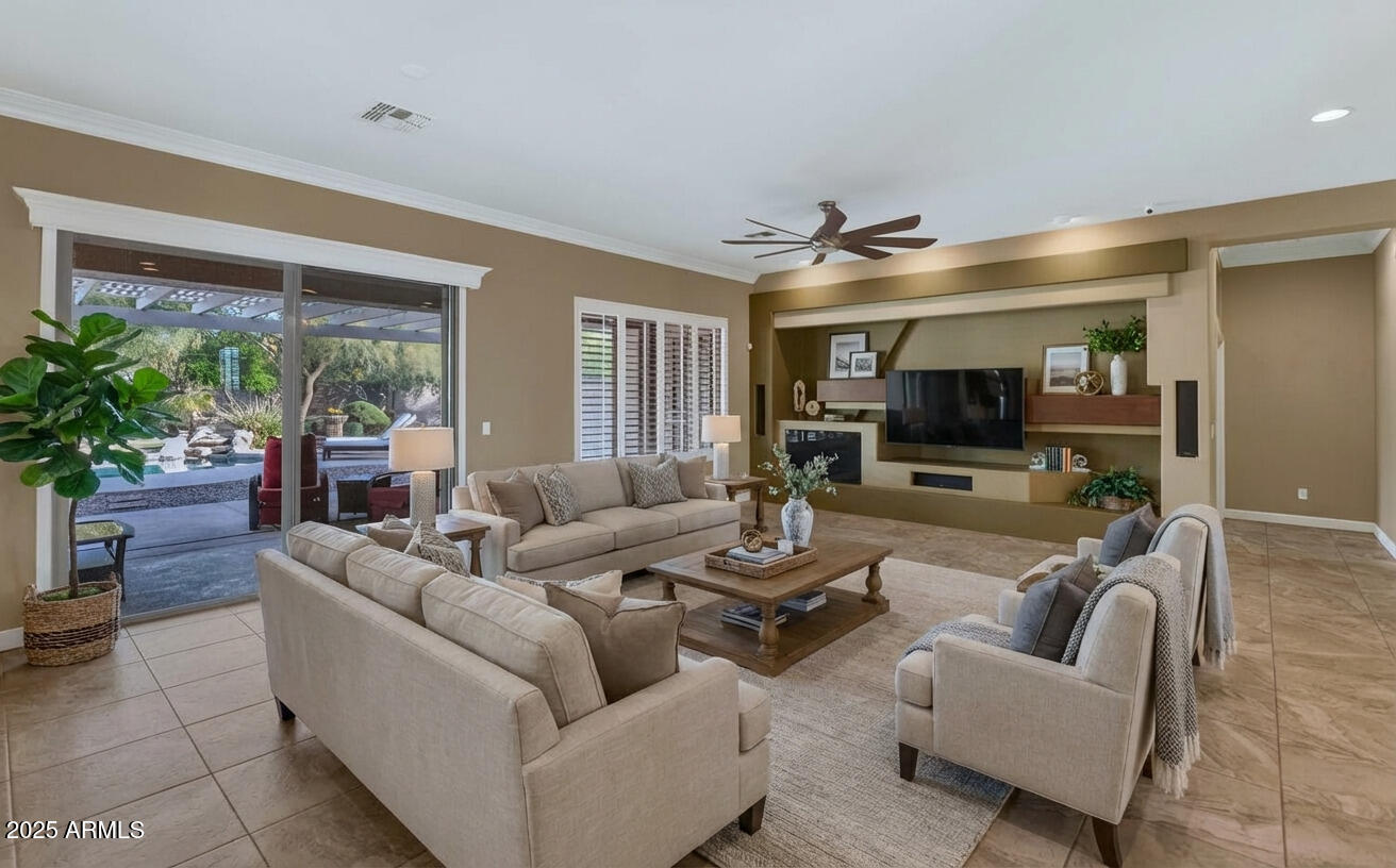 Surprise, Arizona, 85379, United States, 4 Bedrooms Bedrooms, ,5 BathroomsBathrooms,Residential,Active,2007331