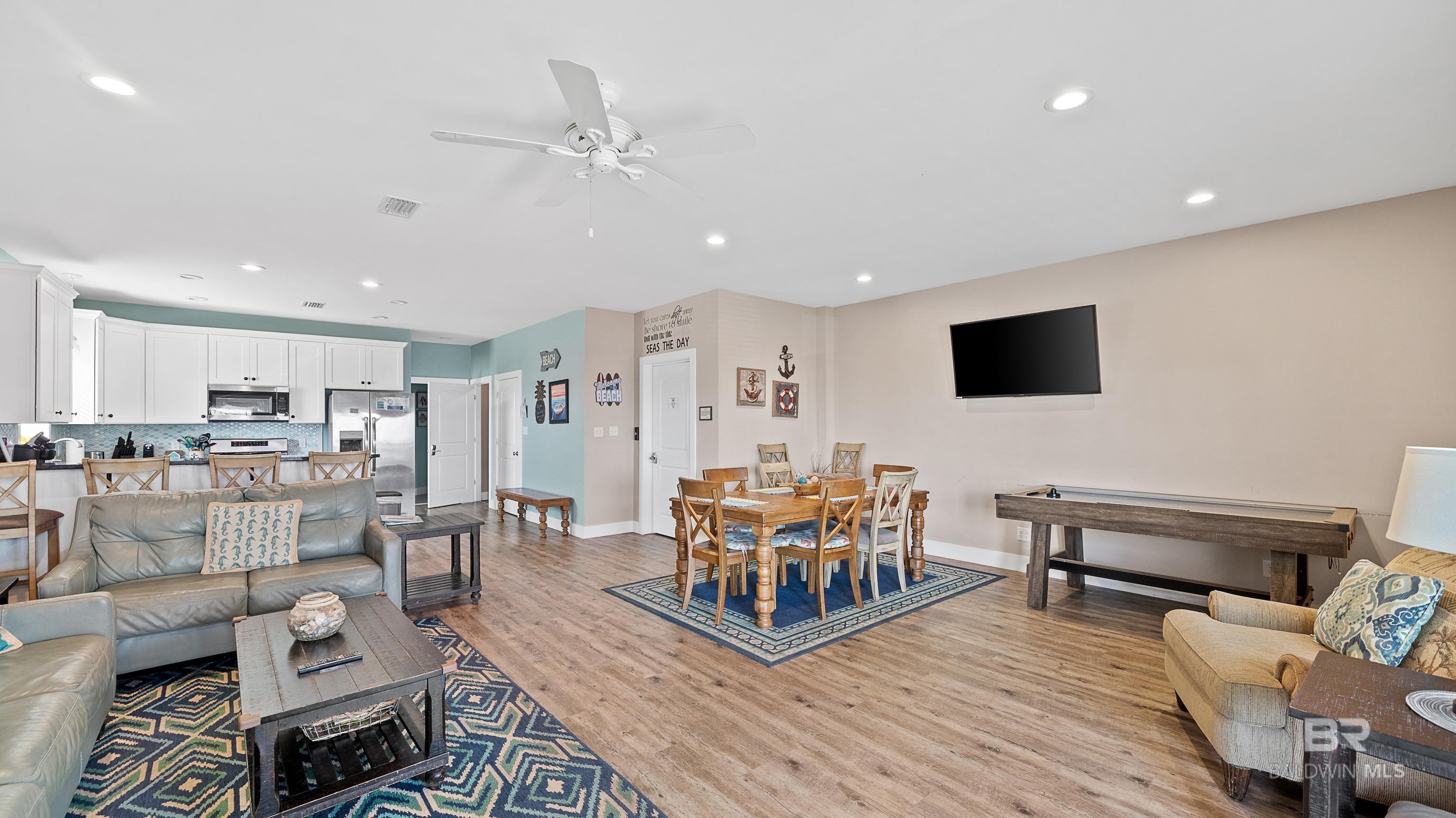 Gulf Shores, Alabama, 36542, United States, 8 Bedrooms Bedrooms, ,7 BathroomsBathrooms,Residential,Active,1953270