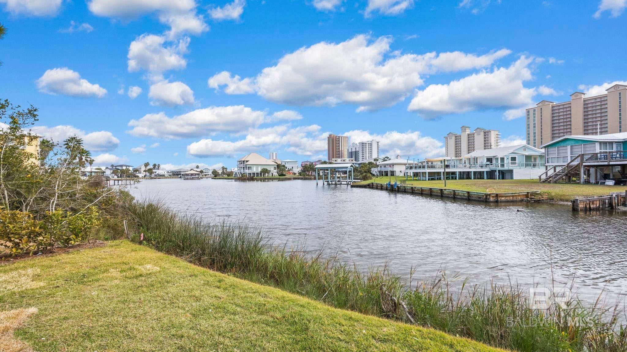 Gulf Shores, Alabama, 36542, United States, 6 Bedrooms Bedrooms, ,4 BathroomsBathrooms,Residential,Active,2009422