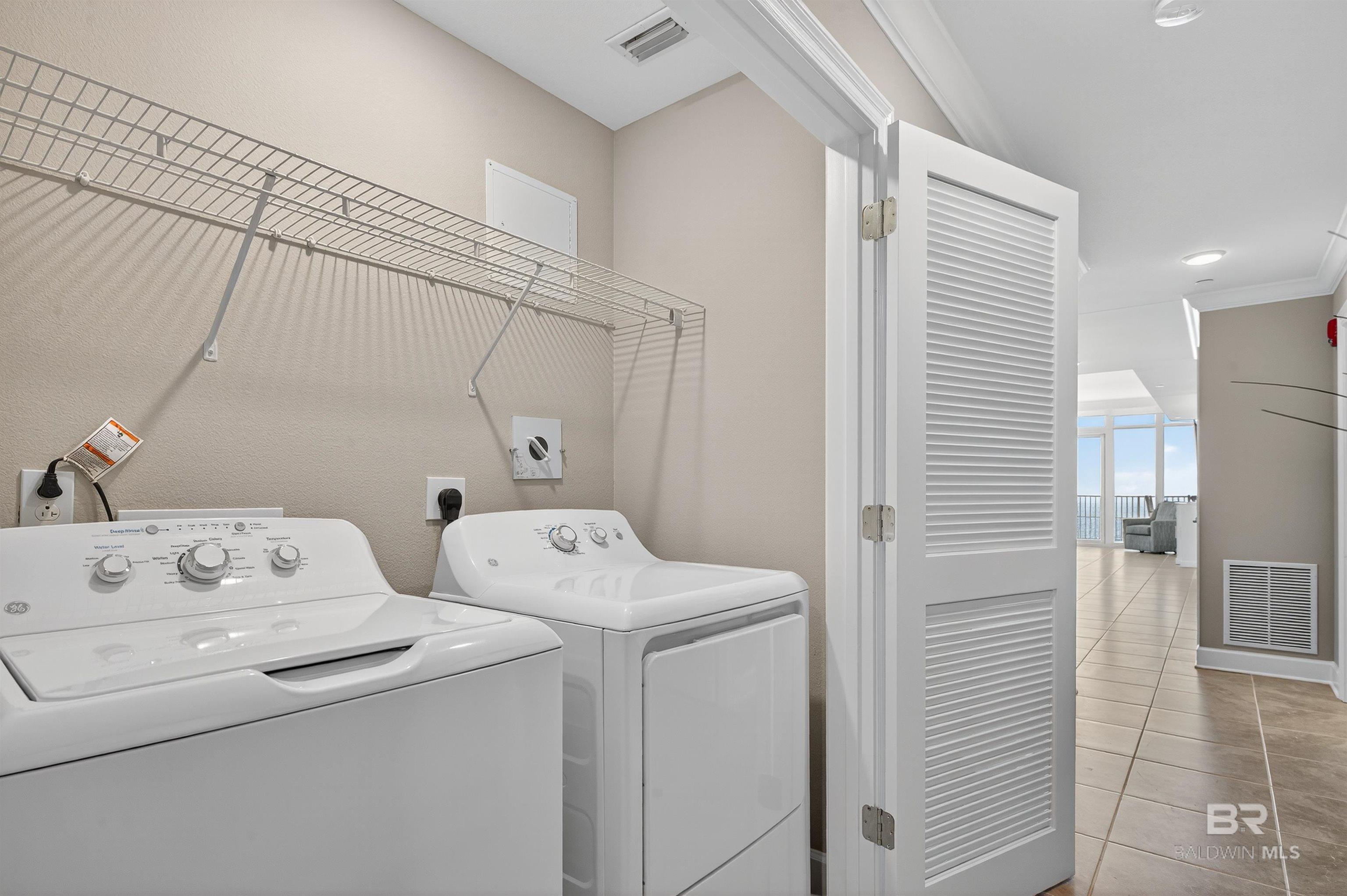 Orange Beach, Alabama, 36561, United States, 4 Bedrooms Bedrooms, ,3 BathroomsBathrooms,Residential,Active,1969672