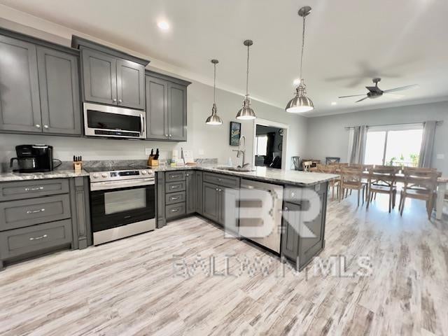 Gulf Shores, Alabama, 36542, United States, 6 Bedrooms Bedrooms, ,6 BathroomsBathrooms,Residential,Active,1941351