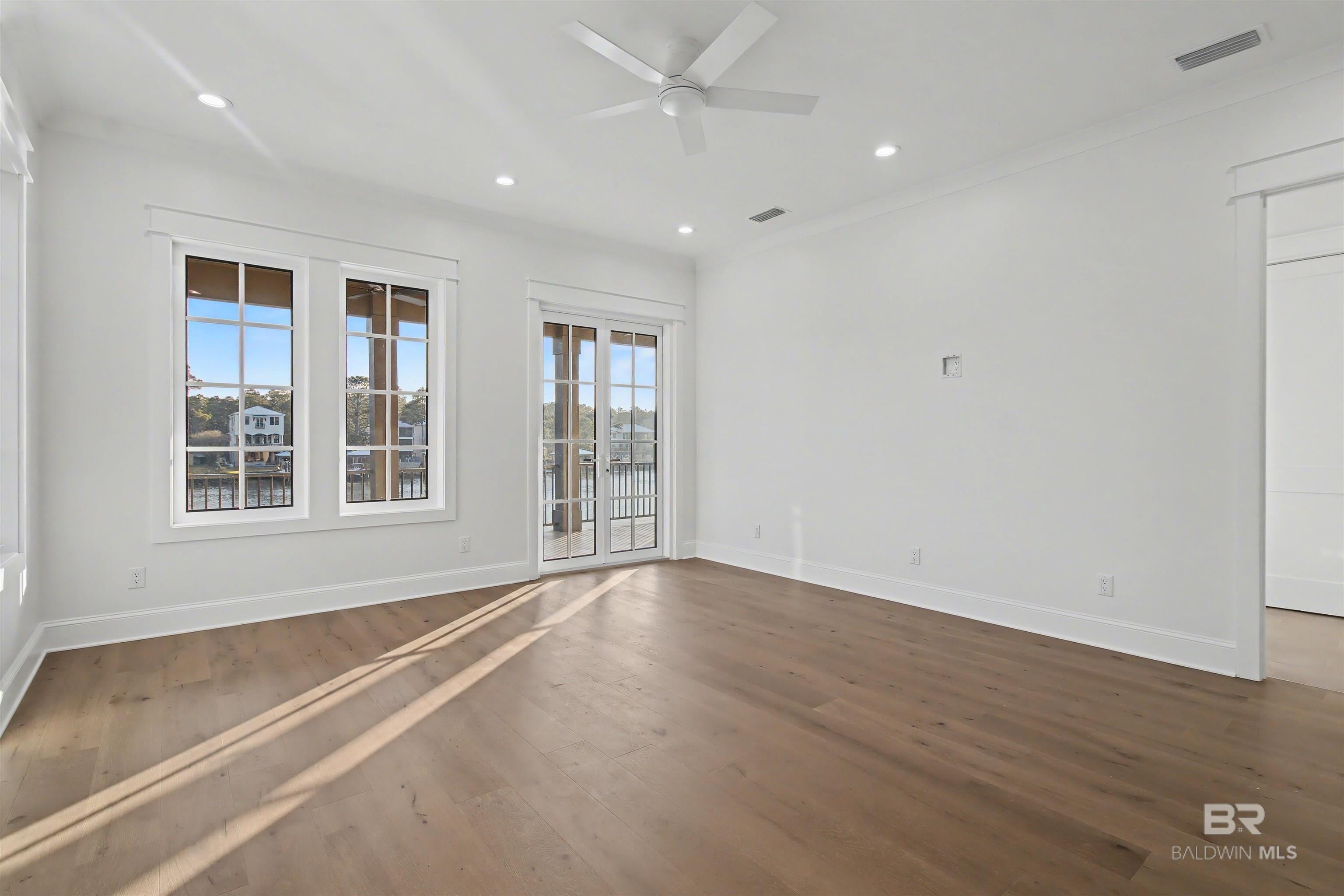 Gulf Shores, Alabama, 36542, United States, 3 Bedrooms Bedrooms, ,4 BathroomsBathrooms,Residential,Active,1992558