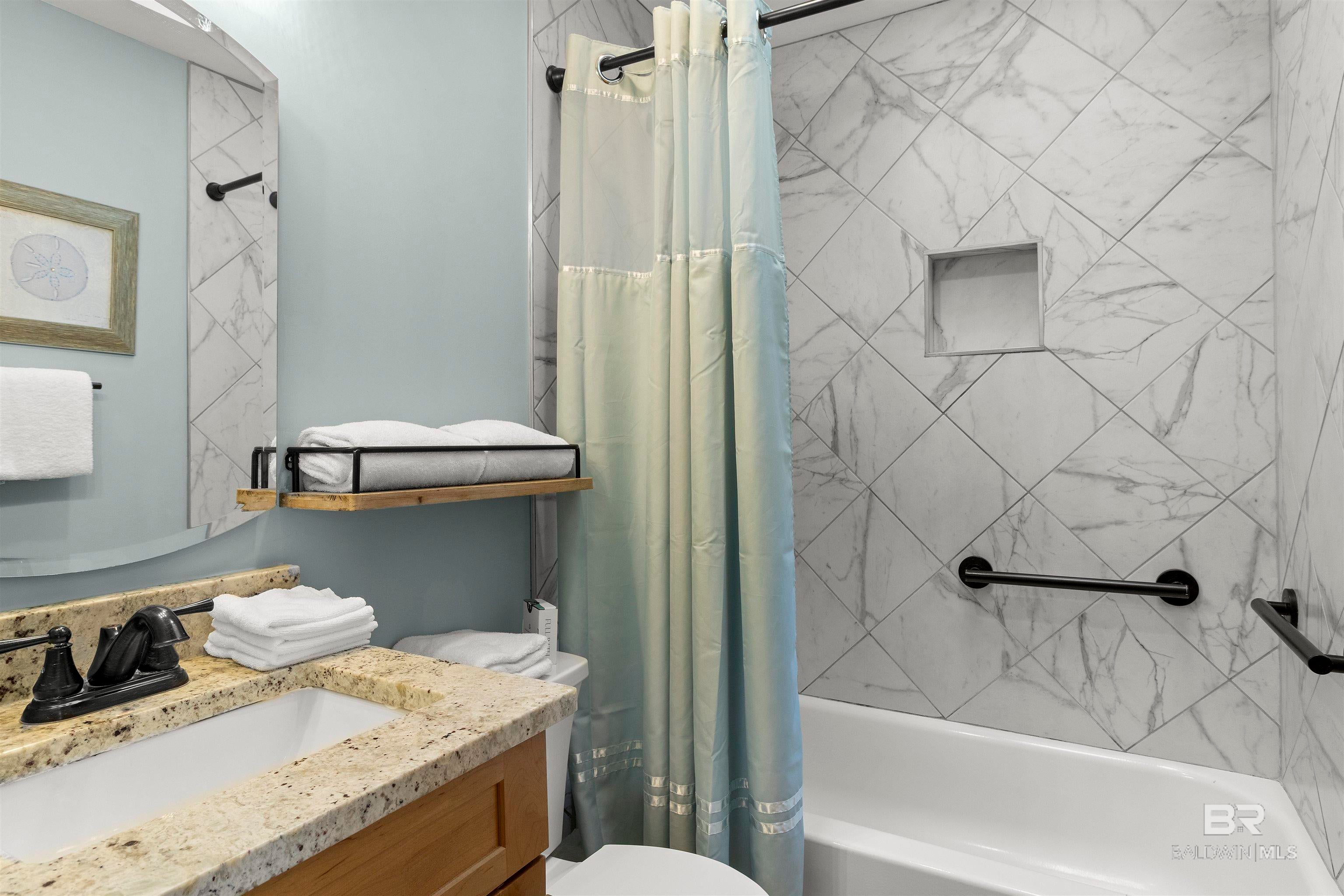 Gulf Shores, Alabama, 36542, United States, 3 Bedrooms Bedrooms, ,3 BathroomsBathrooms,Residential,Active,2009858