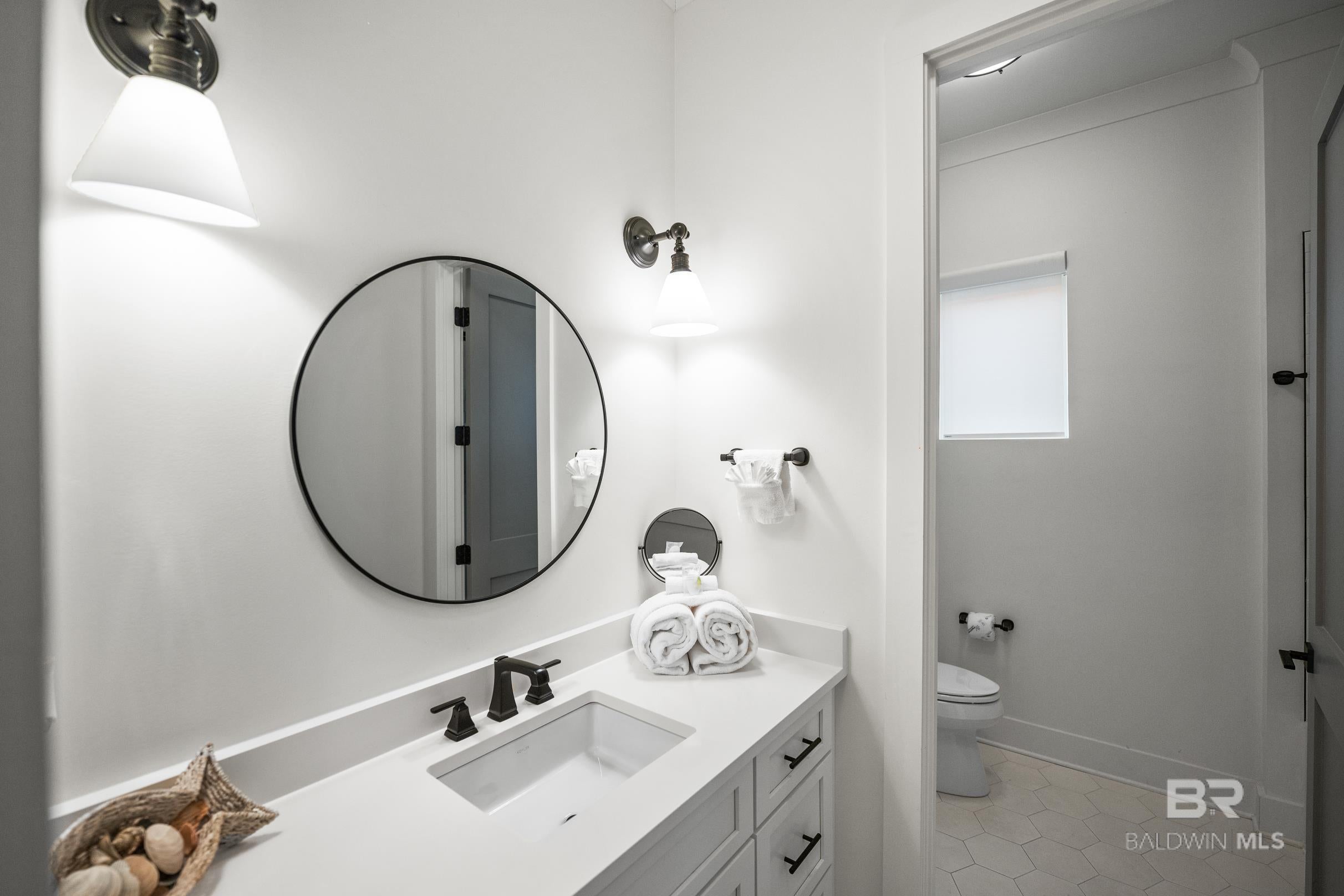 Perdido Key, Florida, 32507, United States, 5 Bedrooms Bedrooms, ,6 BathroomsBathrooms,Residential,Active,2002342