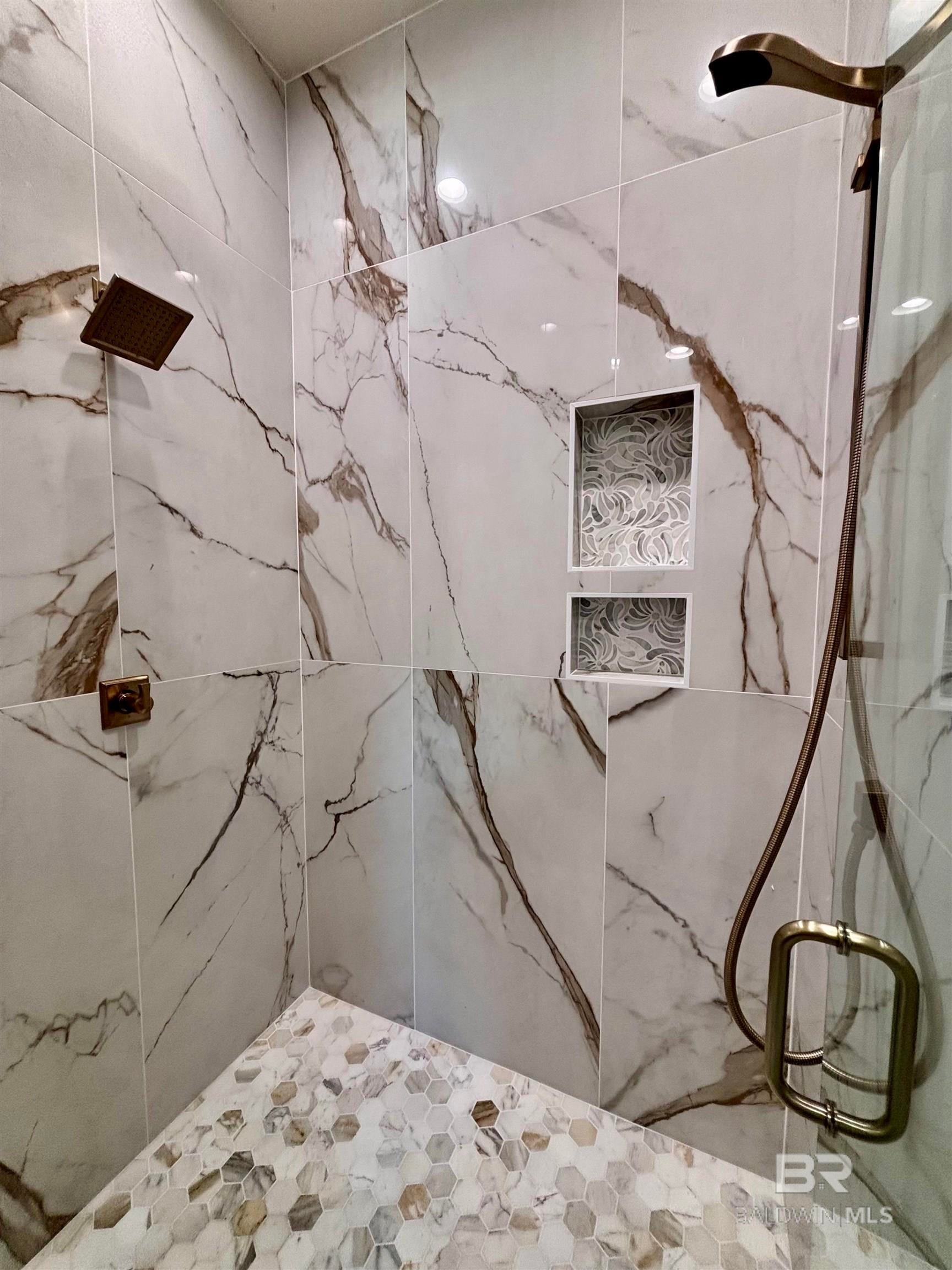 Orange Beach, Alabama, 36561, United States, 5 Bedrooms Bedrooms, ,6 BathroomsBathrooms,Residential,Active,1961908