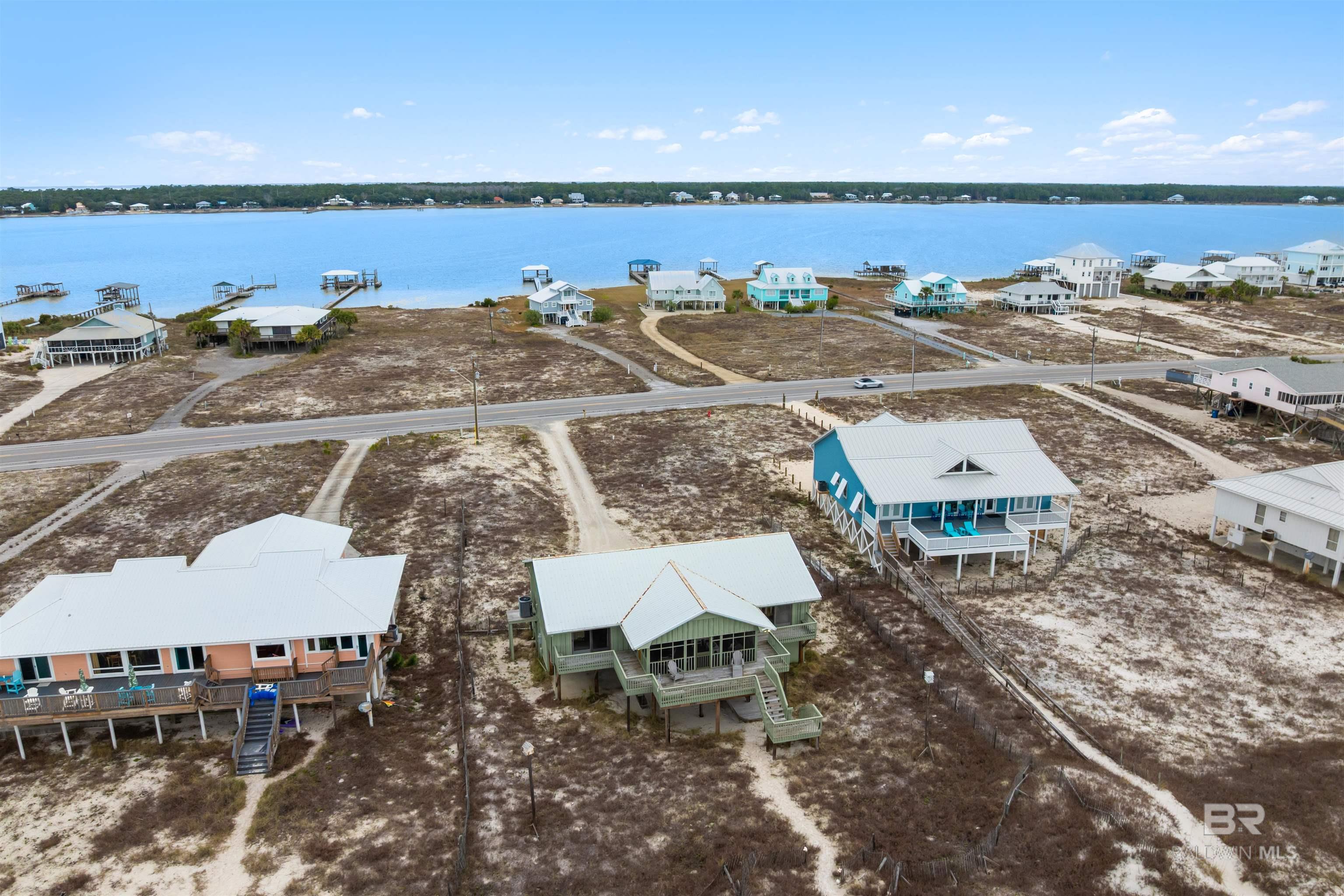 Gulf Shores, Alabama, 36542, United States, 3 Bedrooms Bedrooms, ,2 BathroomsBathrooms,Residential,Active,2011042