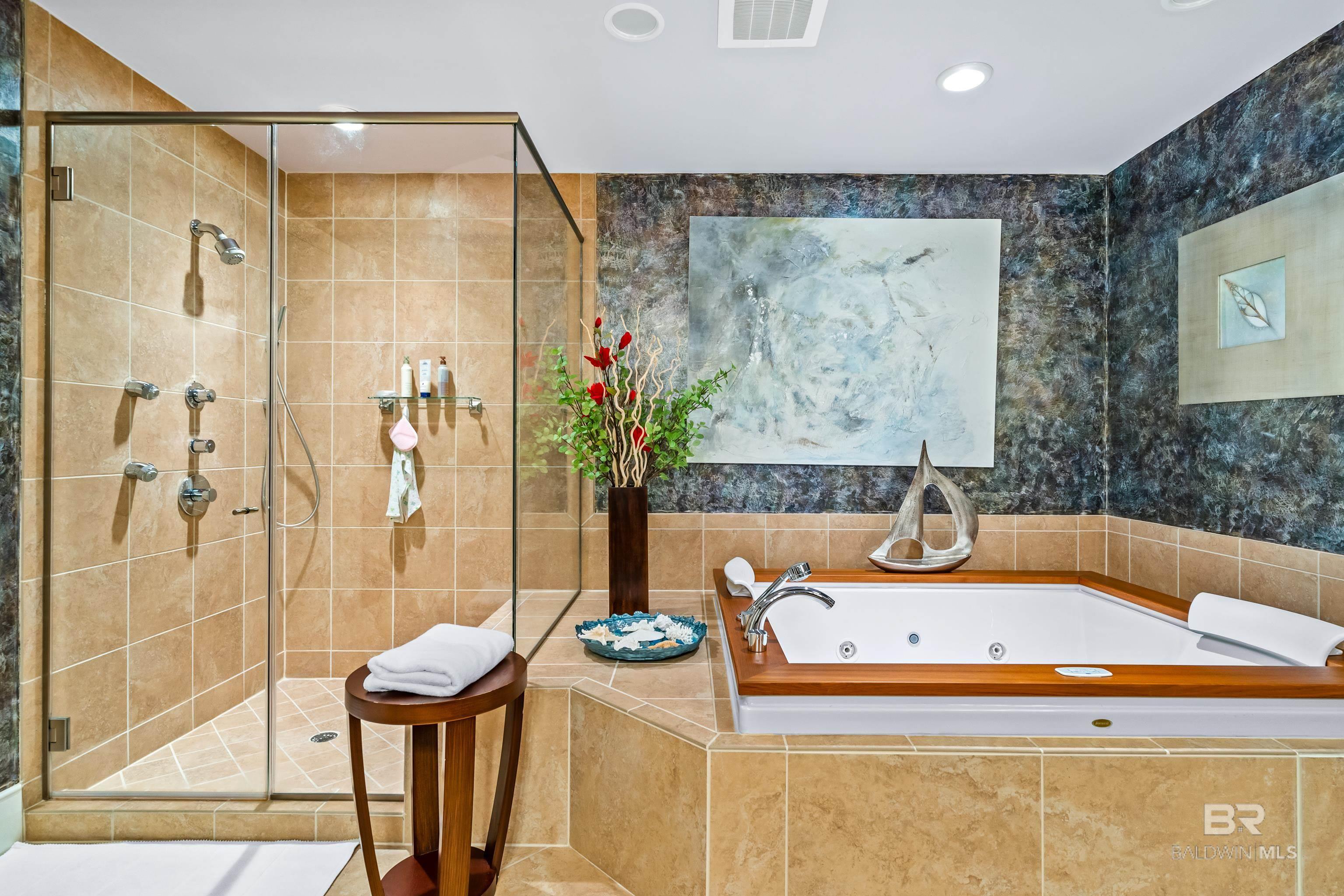 Orange Beach, Alabama, 36561, United States, ,5 BathroomsBathrooms,Residential,Active,1702105