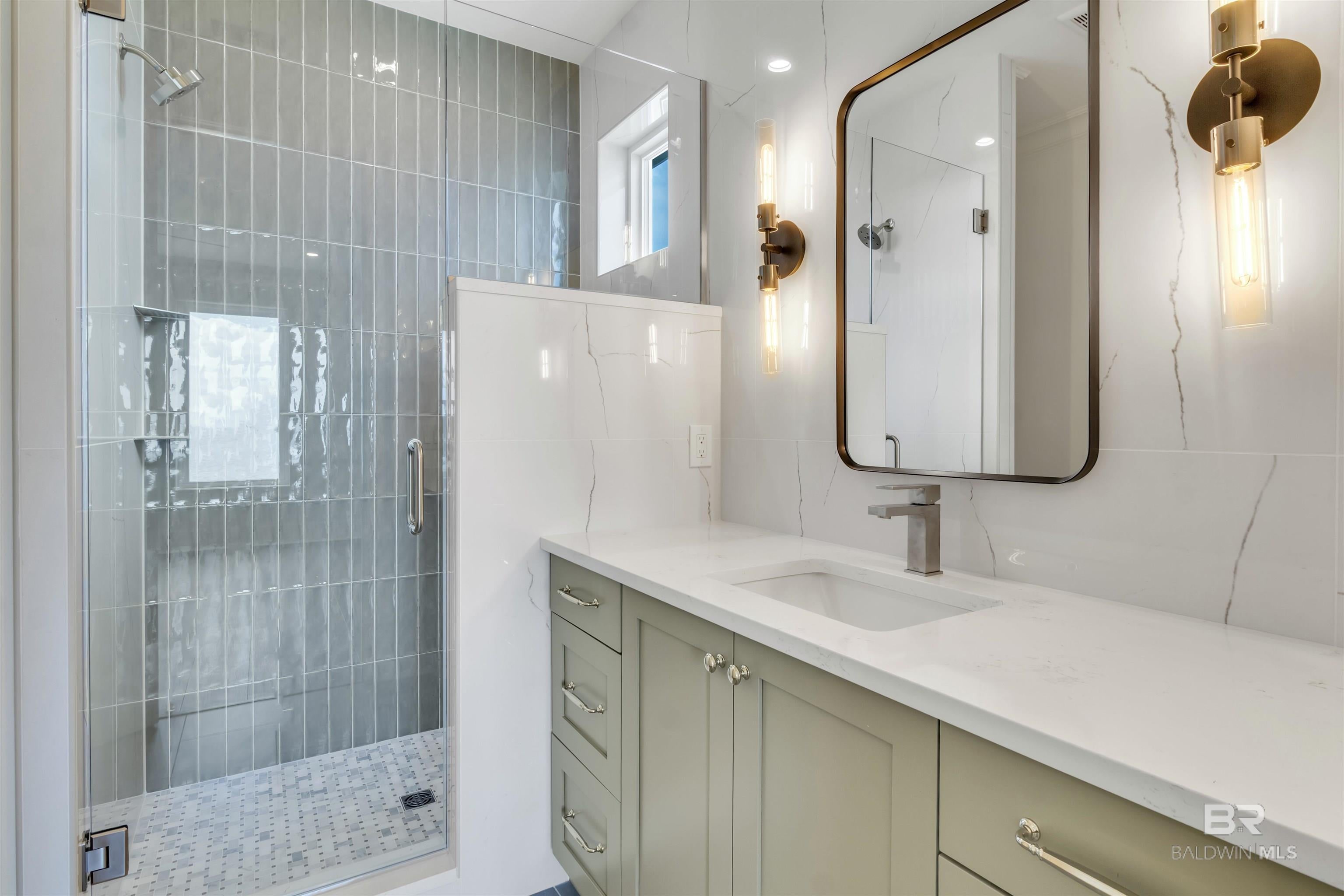 Gulf Shores, Alabama, 36542, United States, ,4 BathroomsBathrooms,Residential,Active,1702141