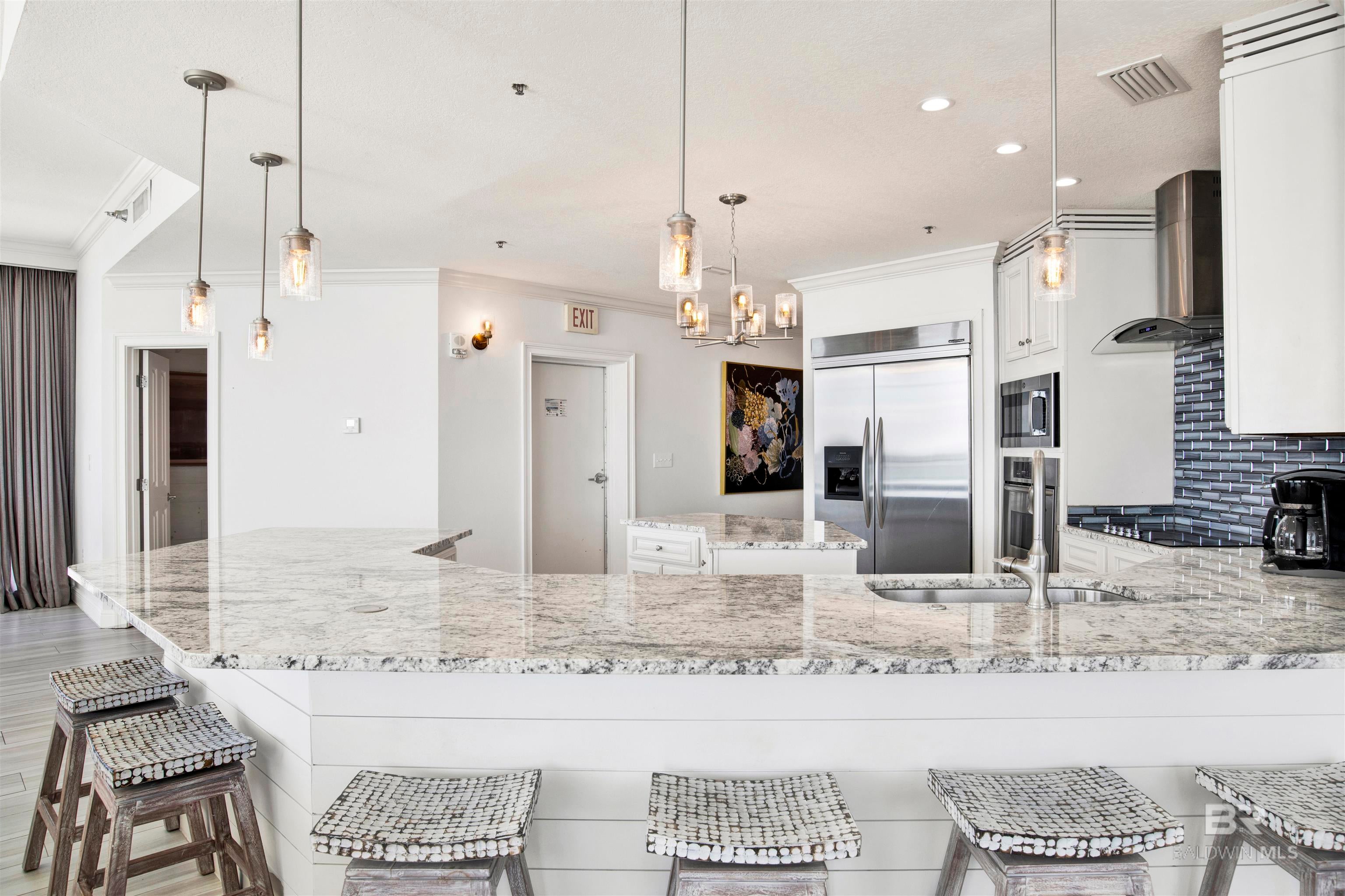 Gulf Shores, Alabama, 36542, United States, ,5 BathroomsBathrooms,Residential,Active,1824536