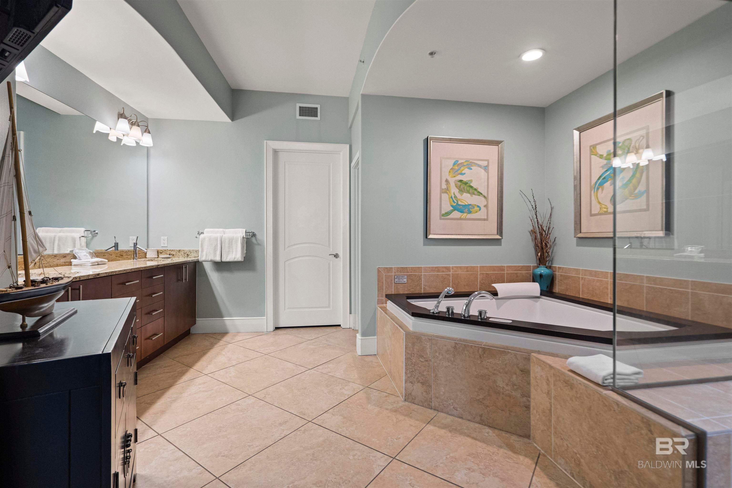 Orange Beach, Alabama, 36561, United States, 3 Bedrooms Bedrooms, ,4 BathroomsBathrooms,Residential,Active,1971769