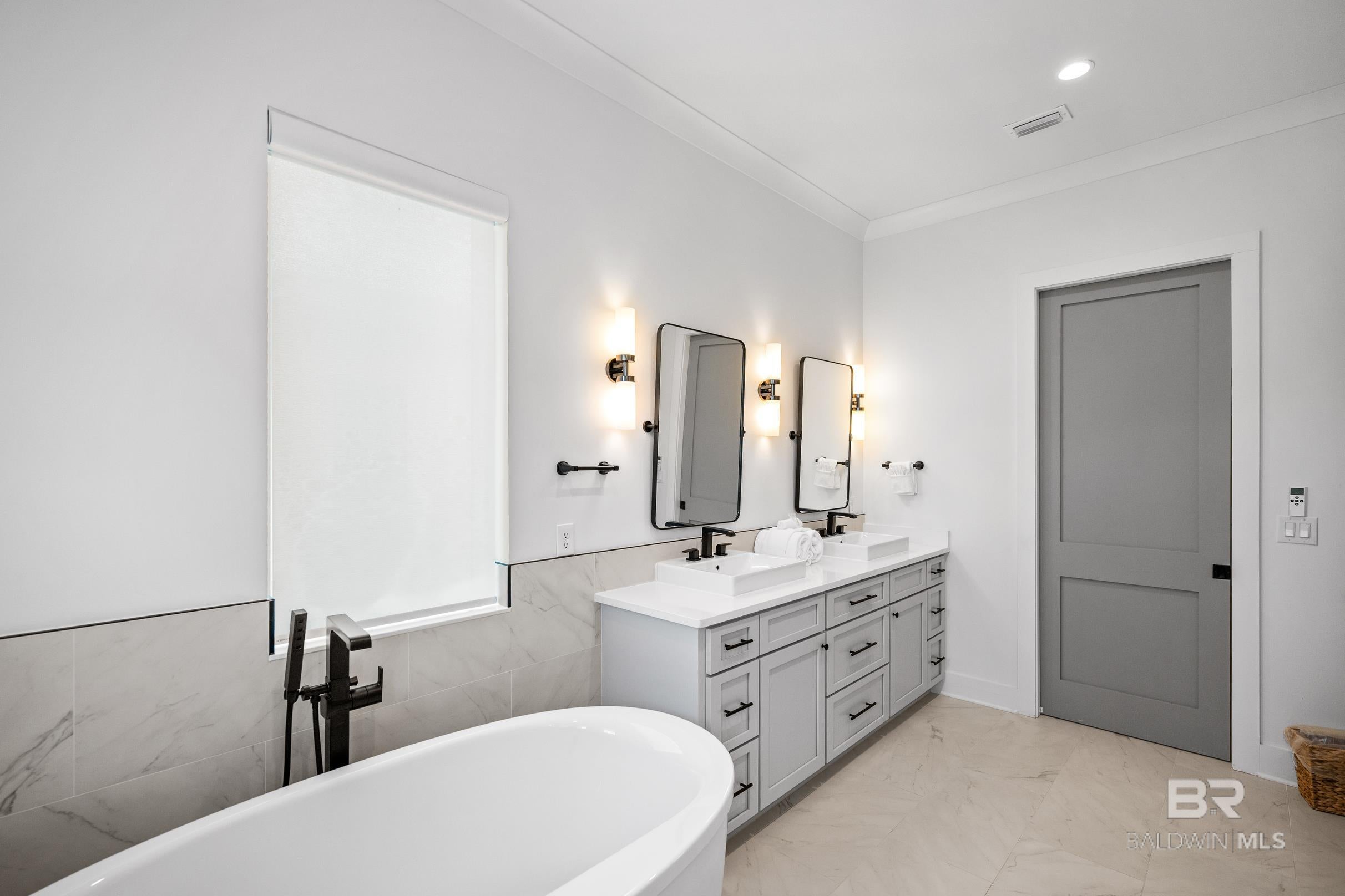 Perdido Key, Florida, 32507, United States, 5 Bedrooms Bedrooms, ,6 BathroomsBathrooms,Residential,Active,2002342