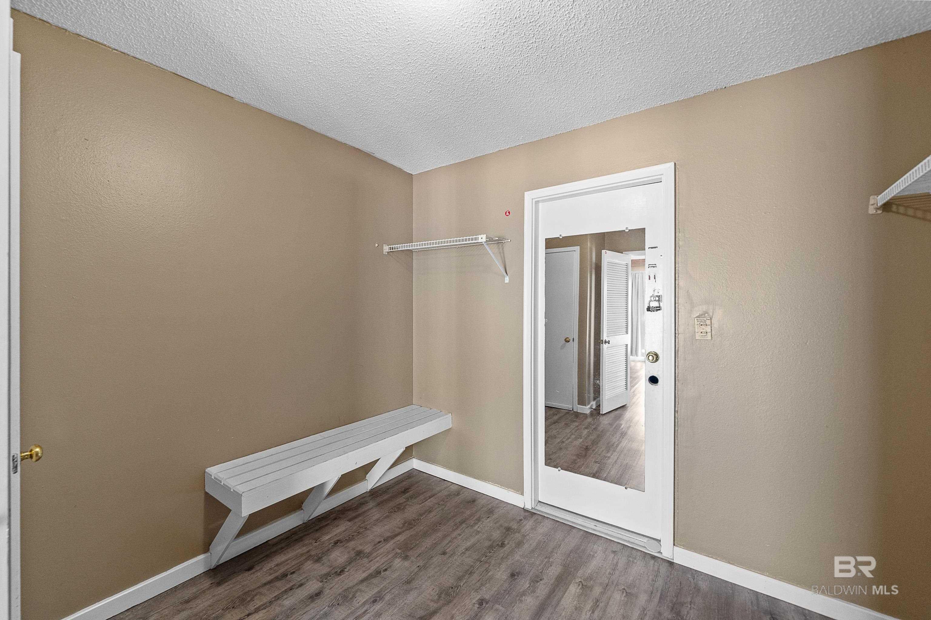 Gulf Shores, Alabama, 36542, United States, 5 Bedrooms Bedrooms, ,3 BathroomsBathrooms,Residential,Active,1909616